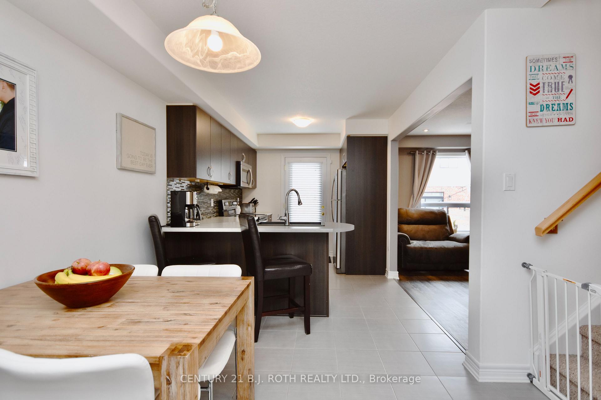 Photo 5 of 1025 Cook Drive, Midland — HOMEH
