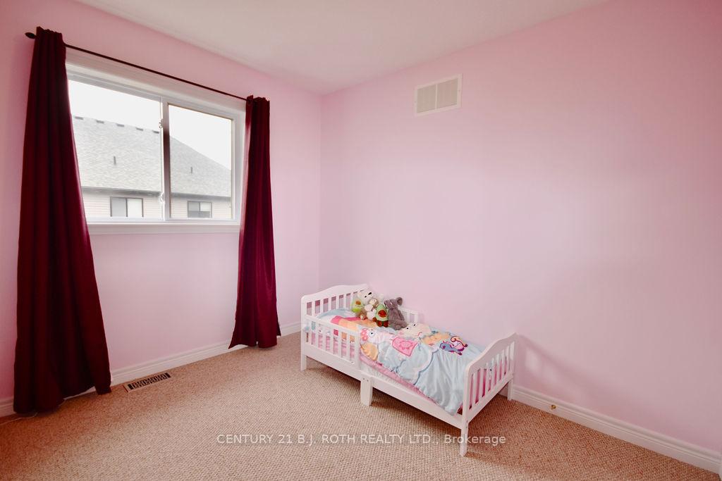 Photo 14 of 1025 Cook Drive, Midland — HOMEH