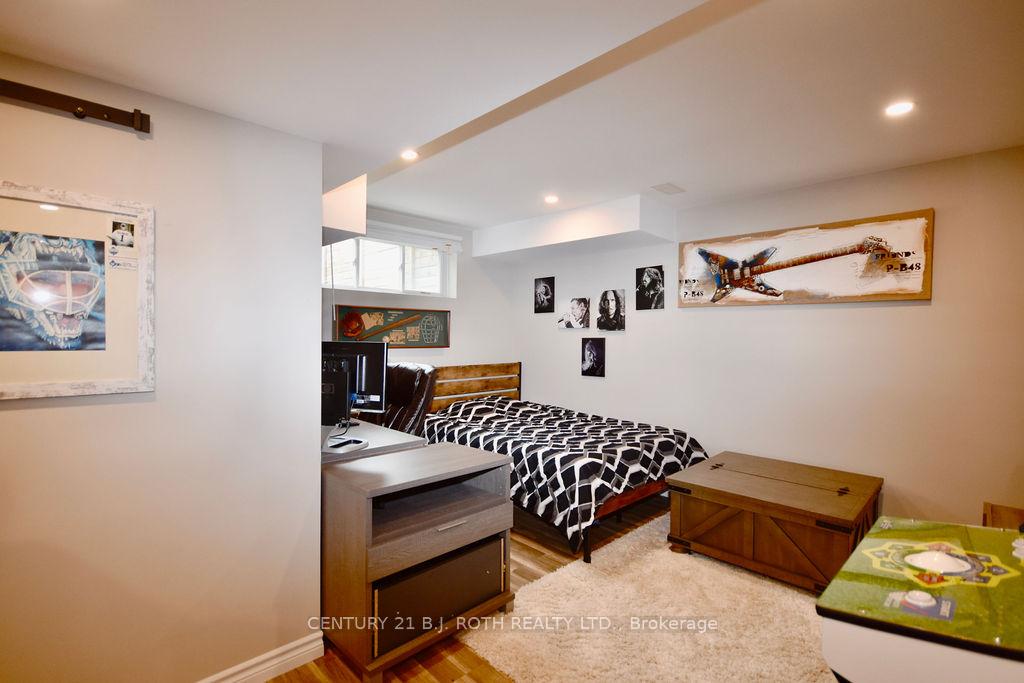 Photo 23 of 1025 Cook Drive, Midland — HOMEH
