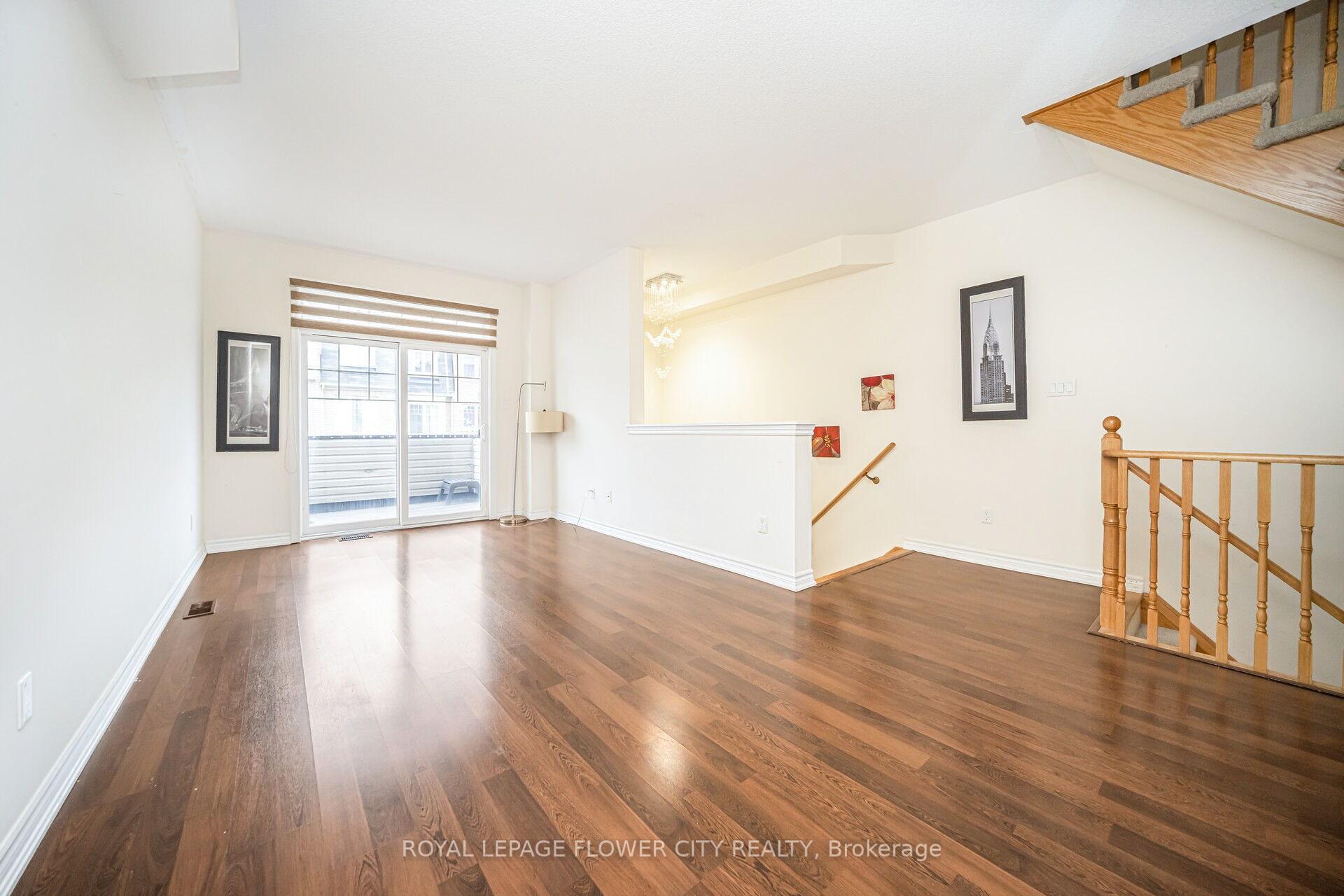 Photo 6 of 82 Magdalene Crescent, Brampton, Heart Lake East — HOMEH