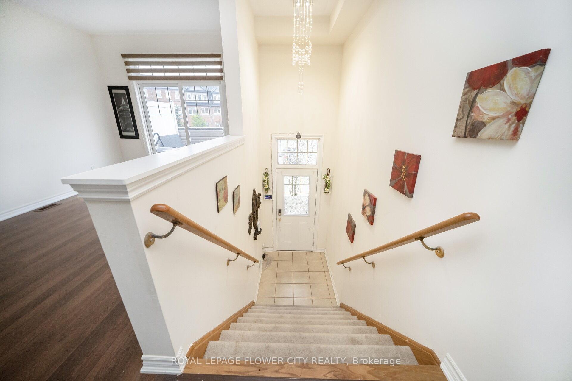 Photo 29 of 82 Magdalene Crescent, Brampton, Heart Lake East — HOMEH