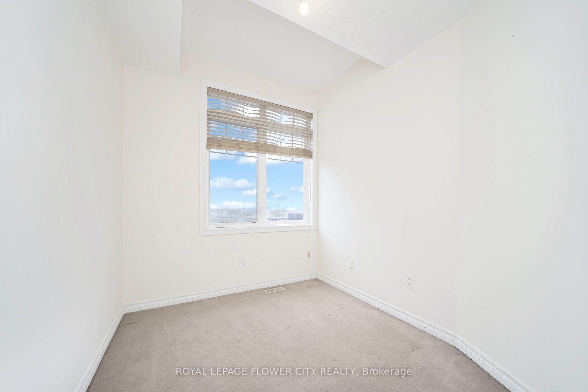 Photo 44 of 82 Magdalene Crescent, Brampton, Heart Lake East — HOMEH