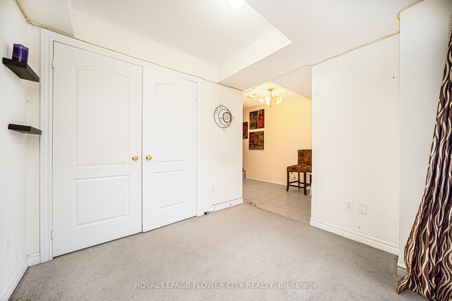 Photo 35 of 82 Magdalene Crescent, Brampton, Heart Lake East — HOMEH
