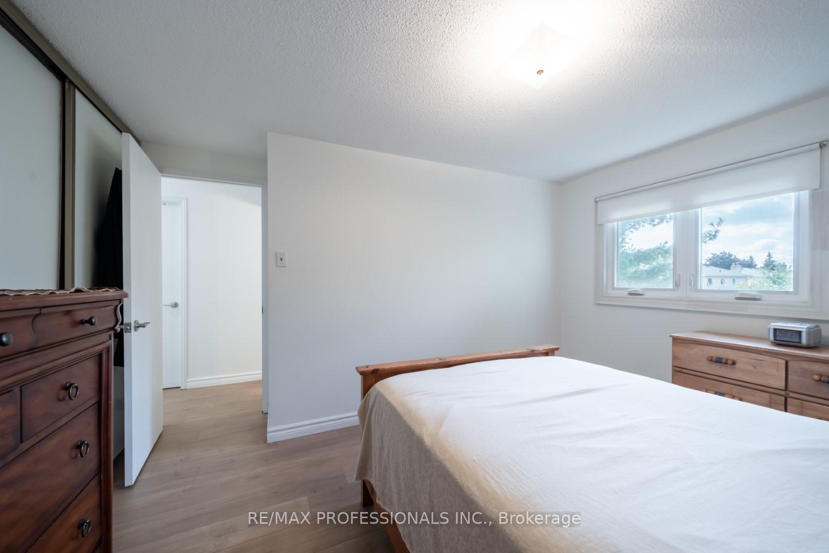 Photo 18 of 42 Reynier Drive, Brampton, Heart Lake East — HOMEH
