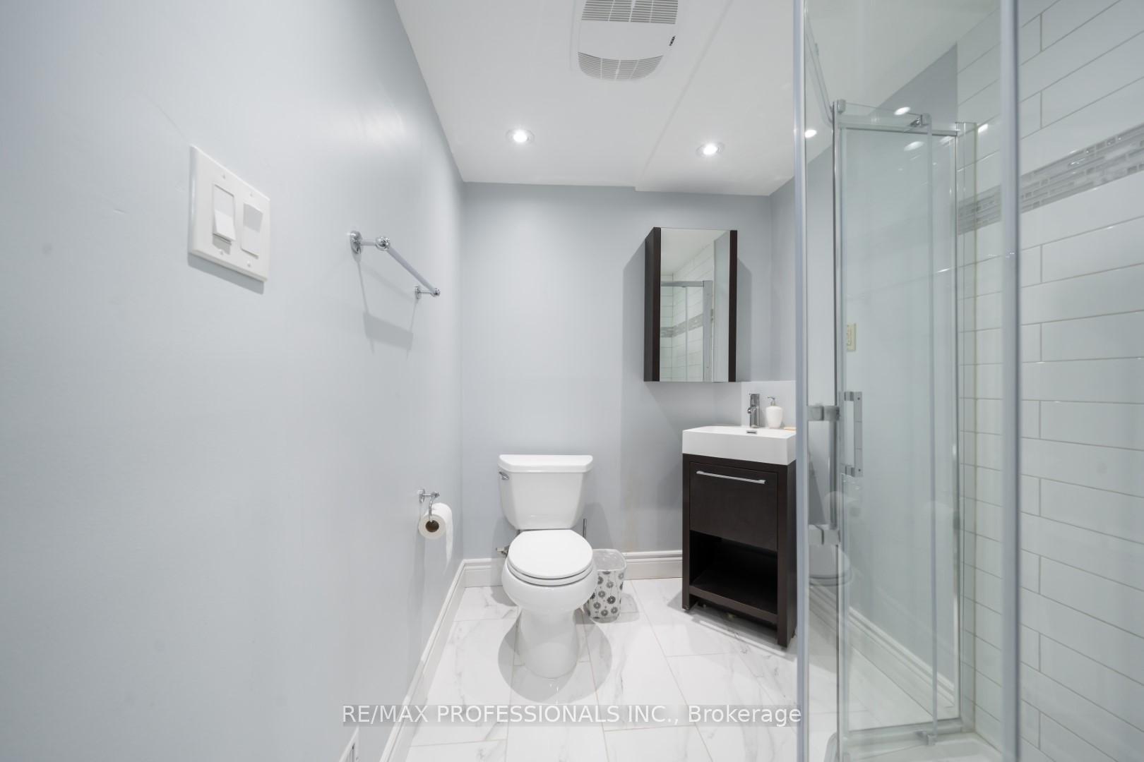 Photo 31 of 42 Reynier Drive, Brampton, Heart Lake East — HOMEH