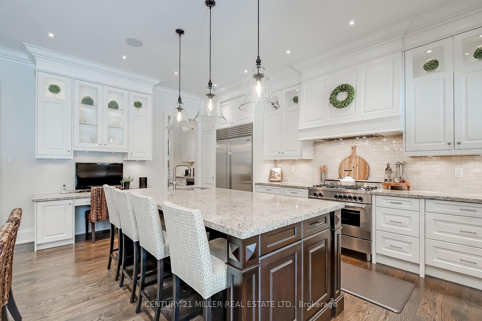 Photo 14 of 1369 Wilson Avenue, Mississauga, Mineola — HOMEH