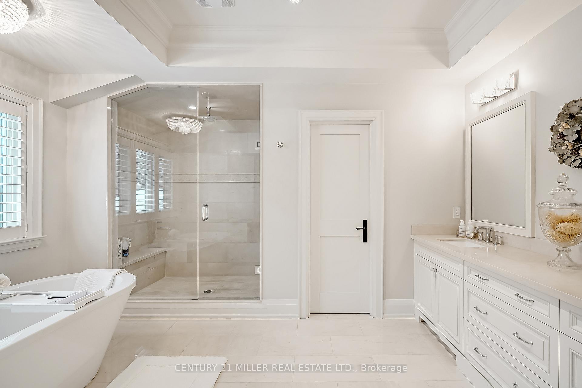 Photo 13 of 1369 Wilson Avenue, Mississauga, Mineola — HOMEH