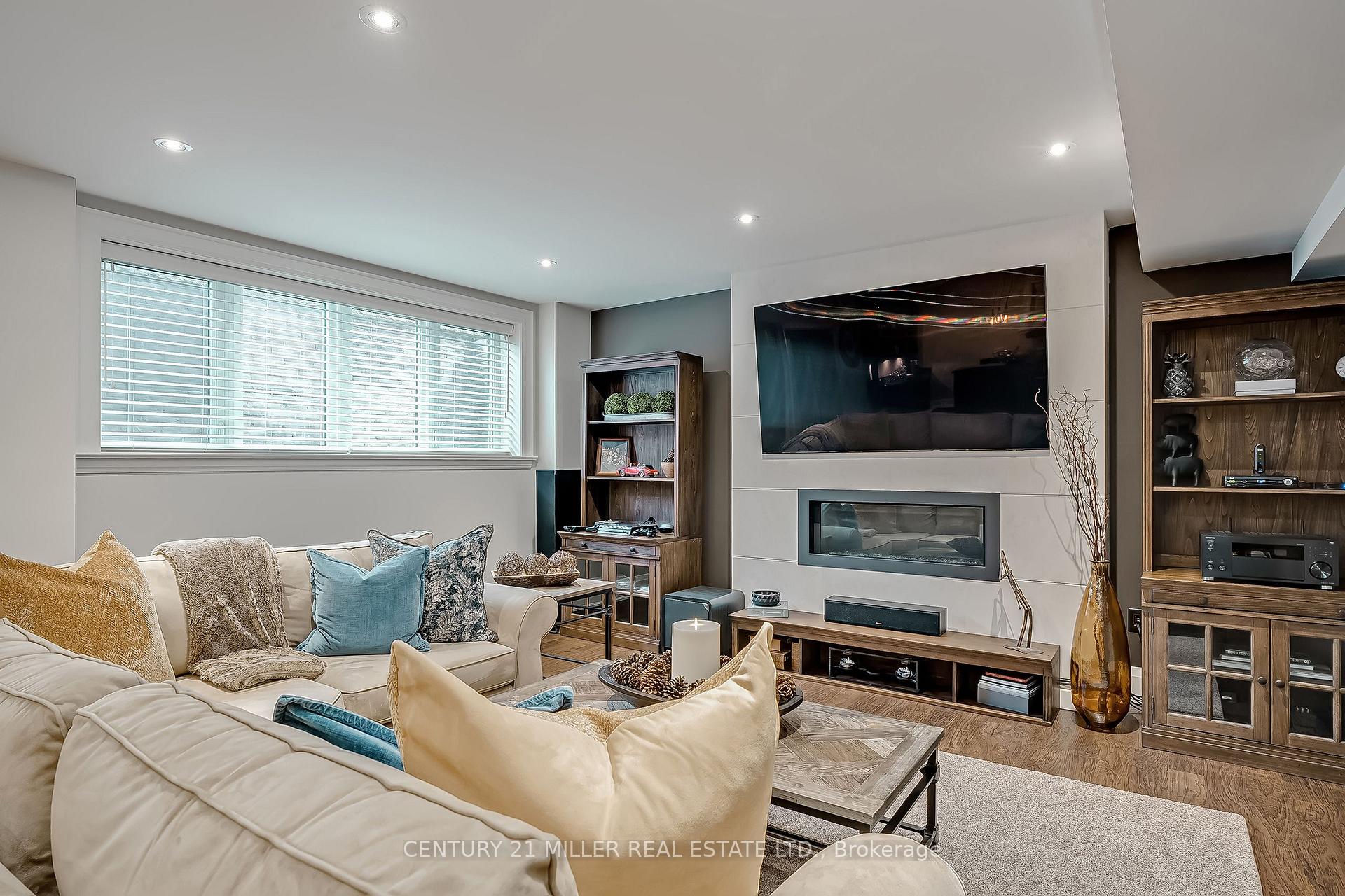 Photo 25 of 1369 Wilson Avenue, Mississauga, Mineola — HOMEH