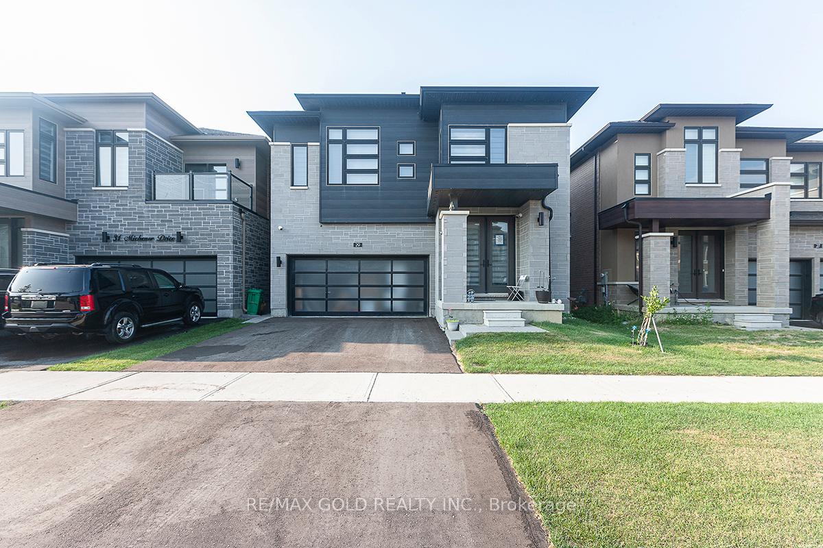 Photo 9 of 29 Michener Drive, Brampton, Sandringham-Wellington North — HOMEH