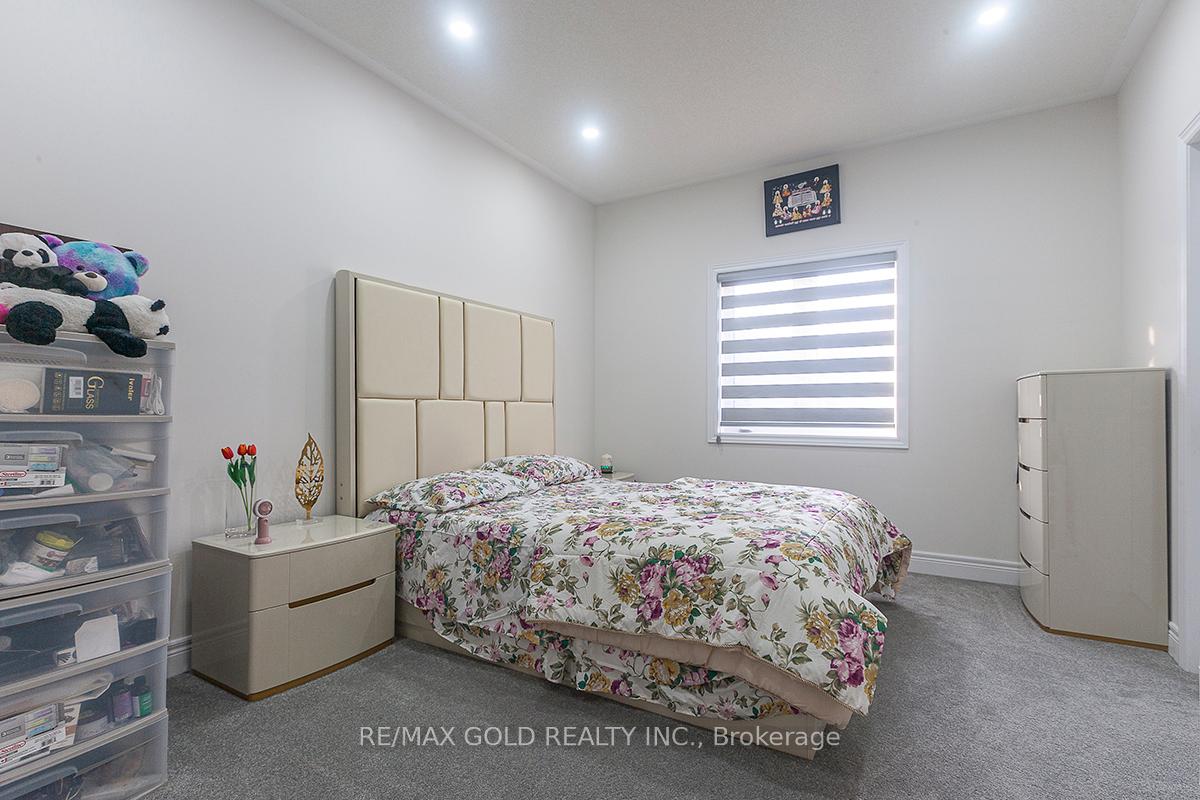 Photo 28 of 29 Michener Drive, Brampton, Sandringham-Wellington North — HOMEH