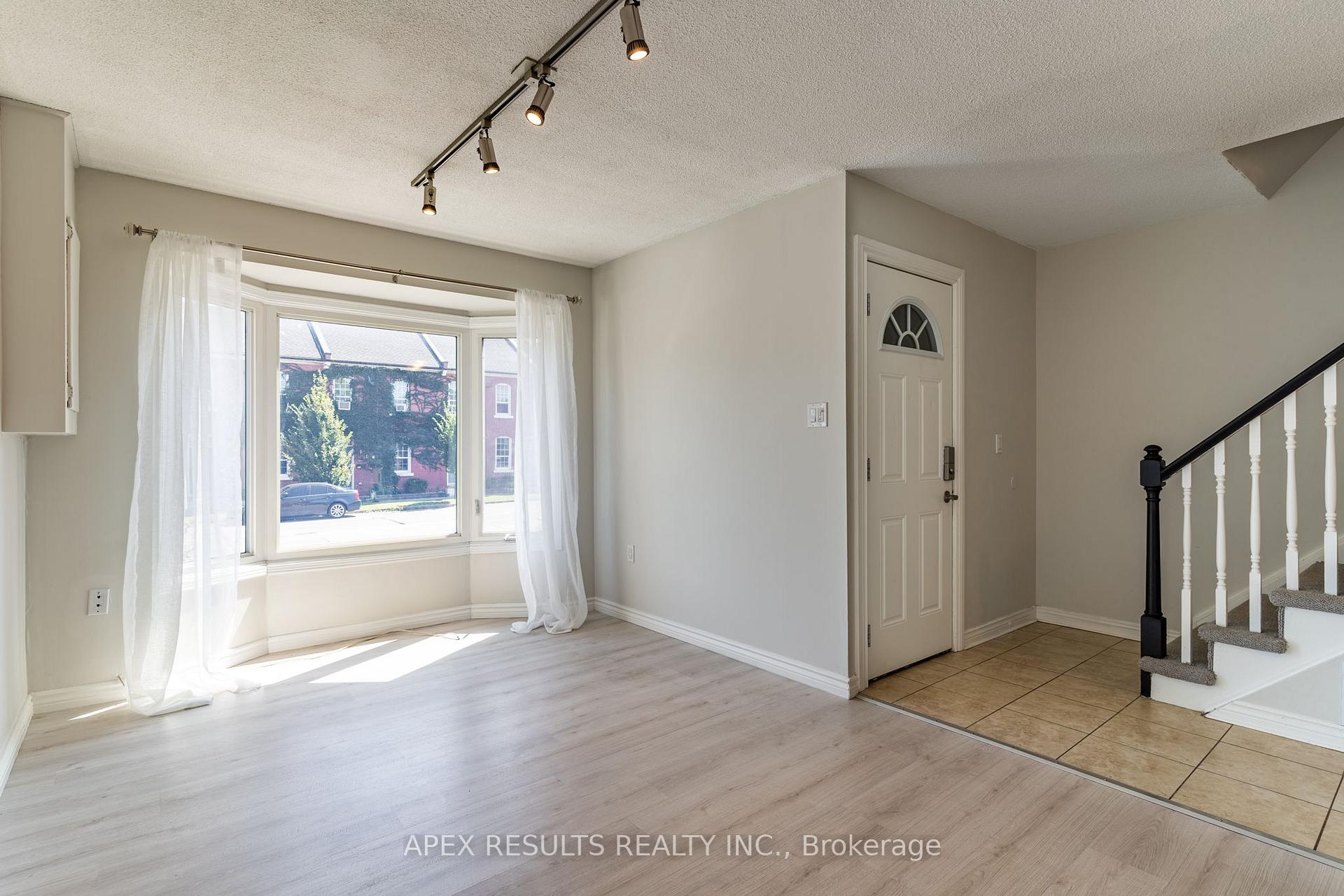 Photo 7 of 563 James Street N, Hamilton, North End — HOMEH