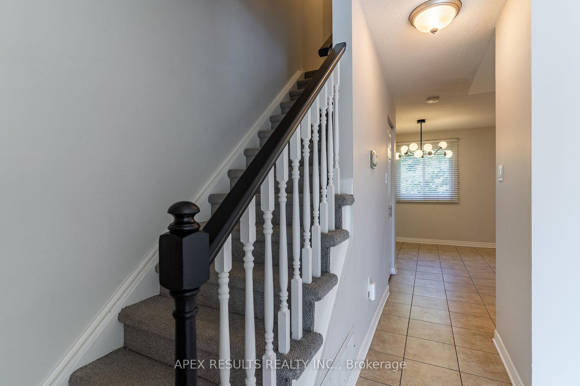 Photo 13 of 563 James Street N, Hamilton, North End — HOMEH