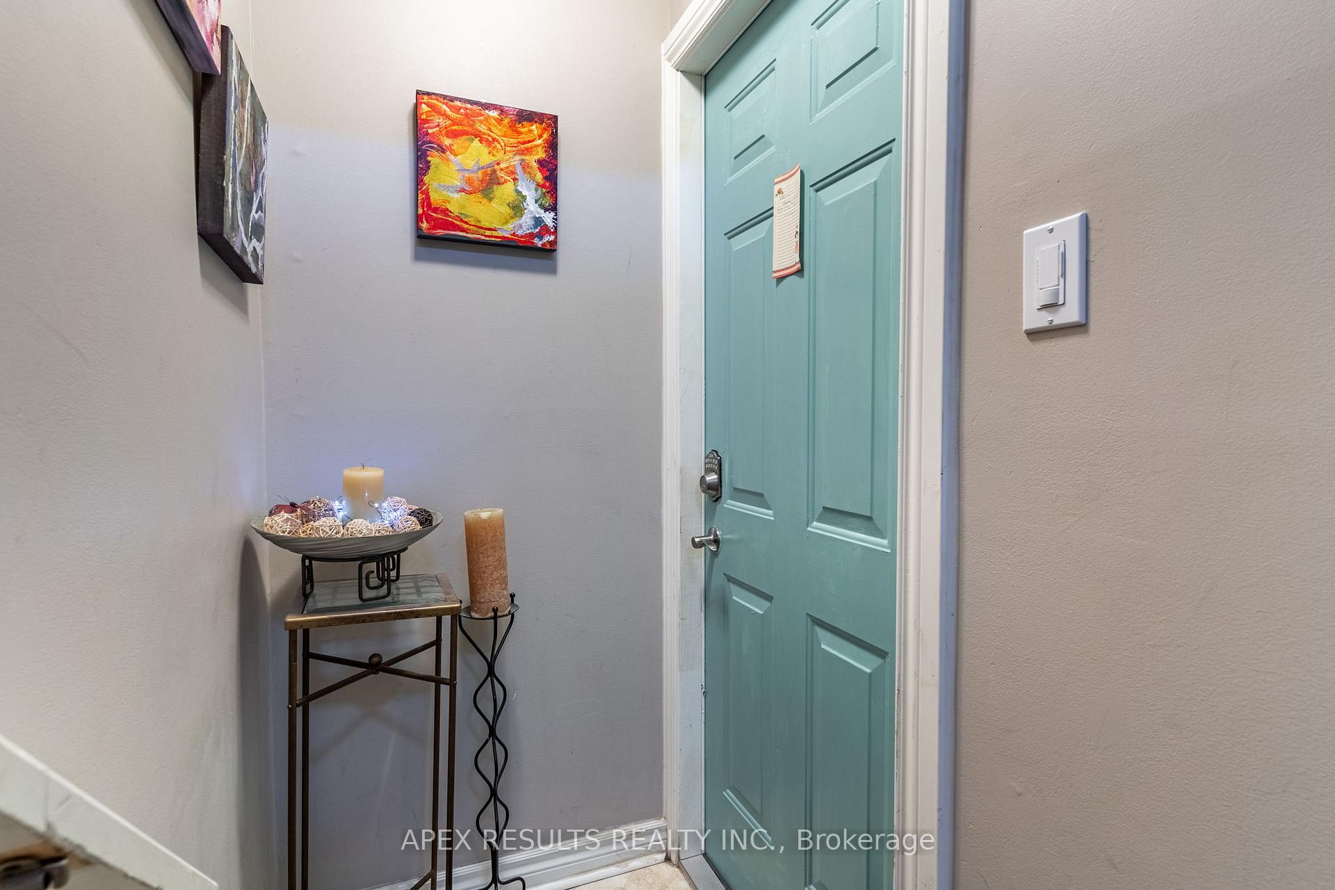Photo 29 of 563 James Street N, Hamilton, North End — HOMEH