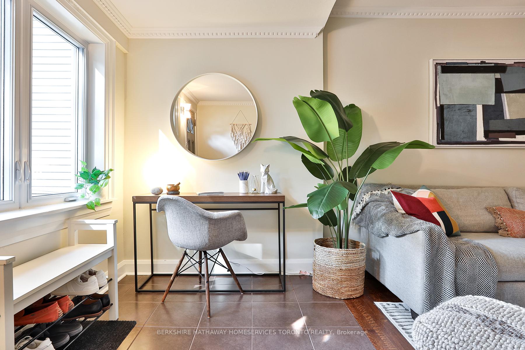 Photo 10 of 43 Golfview Avenue, Toronto, East End-Danforth — HOMEH