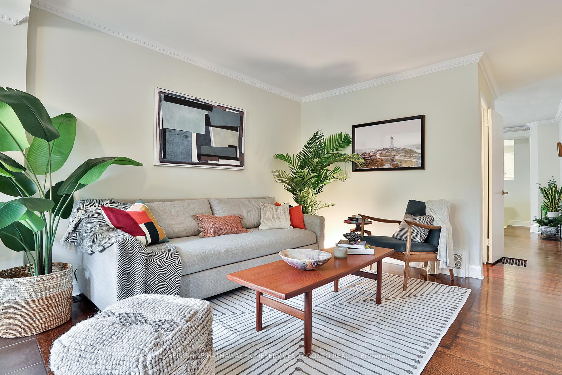 Photo 9 of 43 Golfview Avenue, Toronto, East End-Danforth — HOMEH