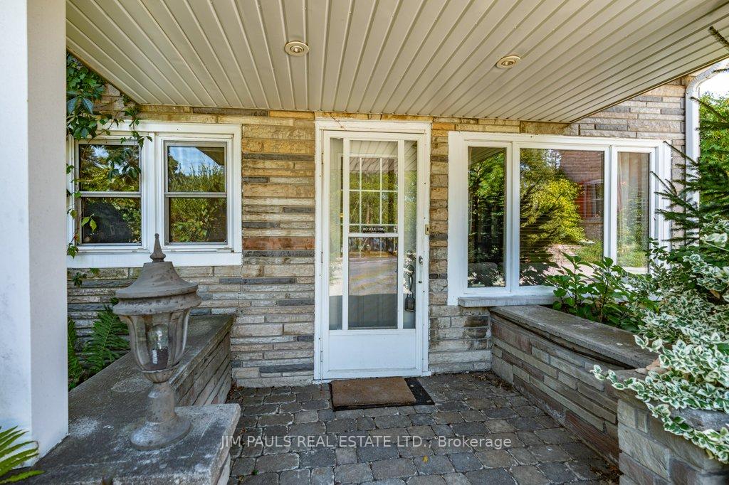 Photo 2 of 40 Union Street, Hamilton, Waterdown — HOMEH