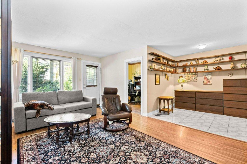 Photo 18 of 40 Union Street, Hamilton, Waterdown — HOMEH
