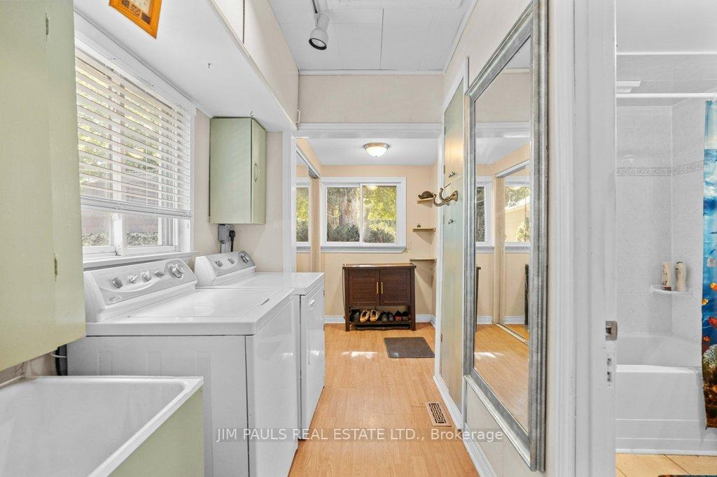 Photo 24 of 40 Union Street, Hamilton, Waterdown — HOMEH