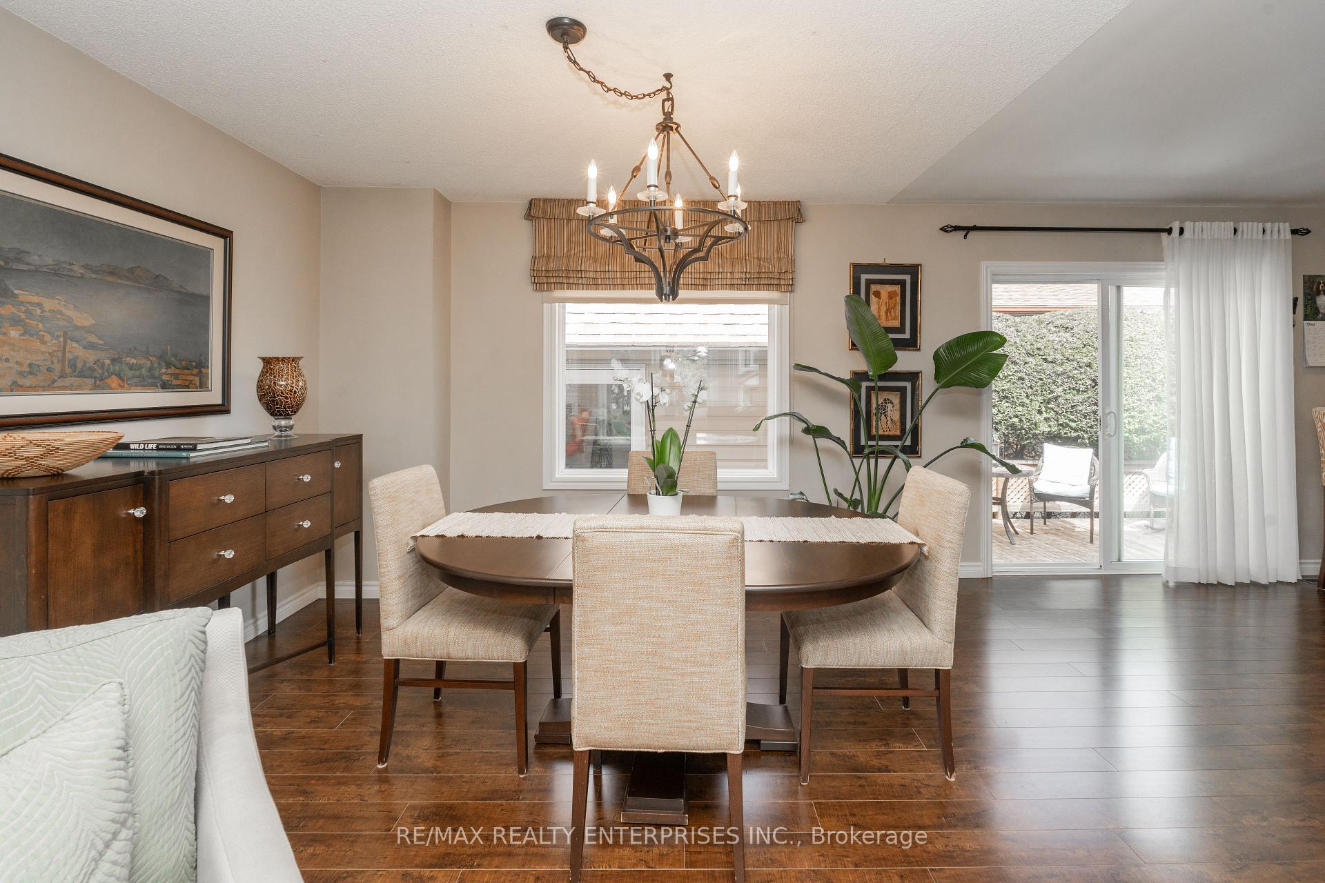 Photo 8 of 70 English Street, Brampton, Brampton West — HOMEH