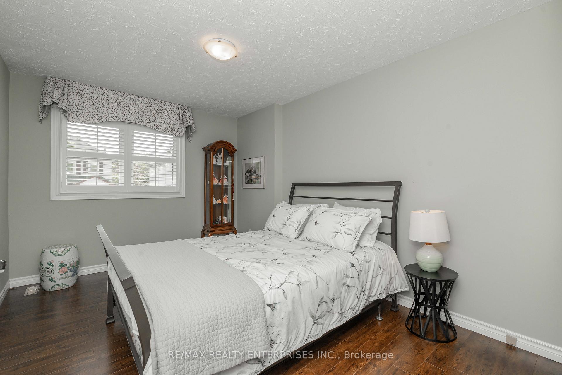 Photo 16 of 70 English Street, Brampton, Brampton West — HOMEH
