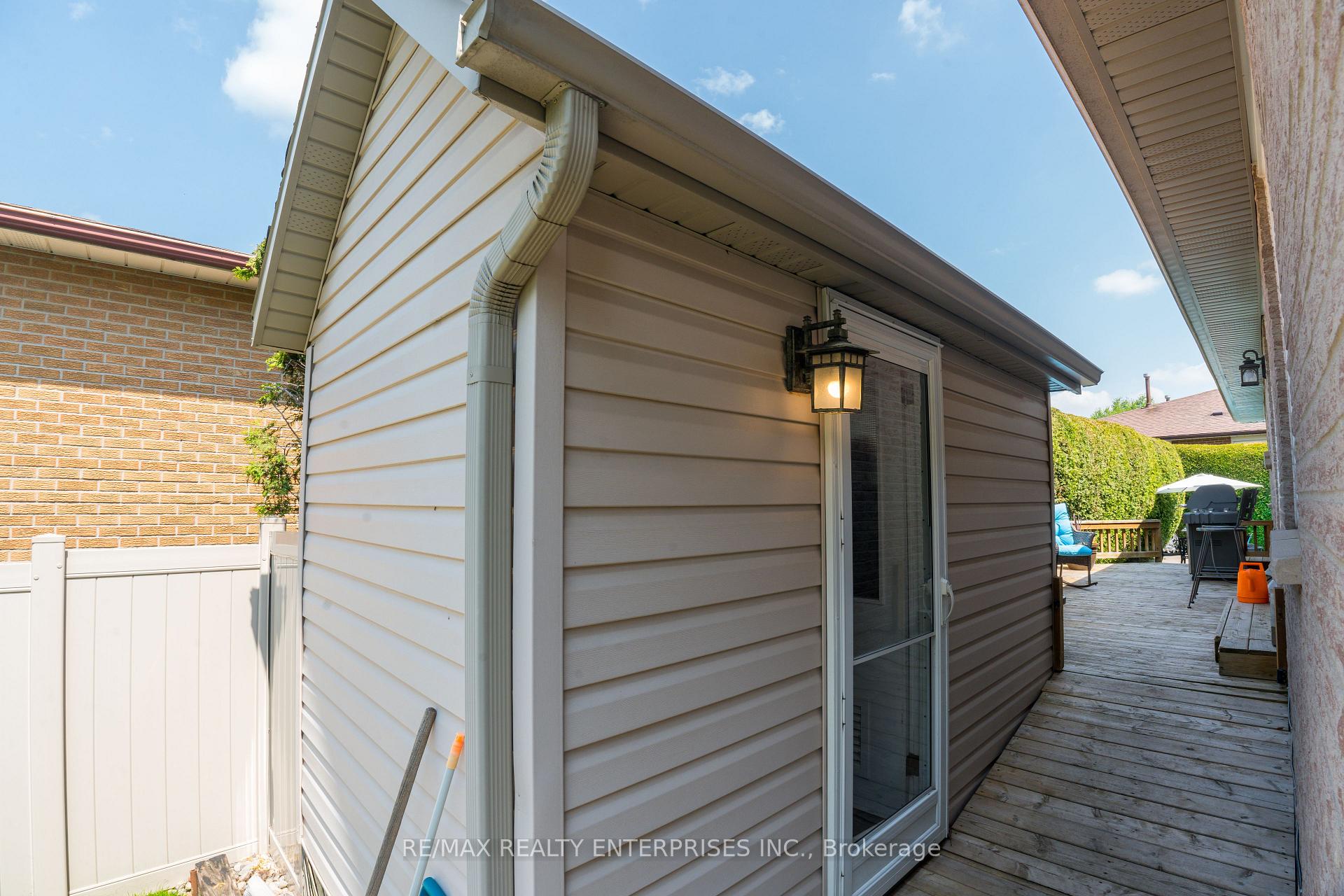Photo 37 of 70 English Street, Brampton, Brampton West — HOMEH