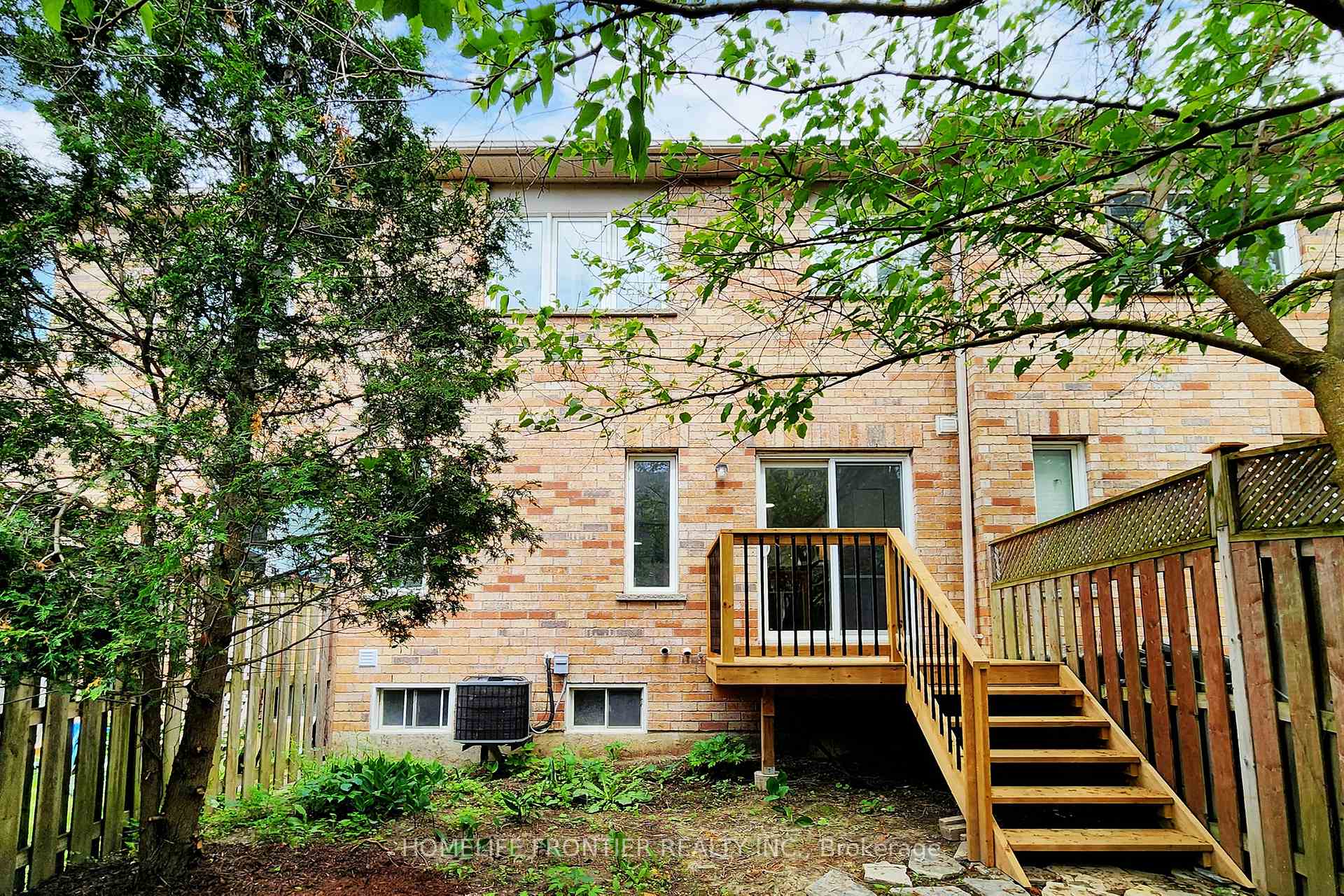 Photo 21 of 18 Oak Park Crescent, Vaughan, Rural Vaughan — HOMEH