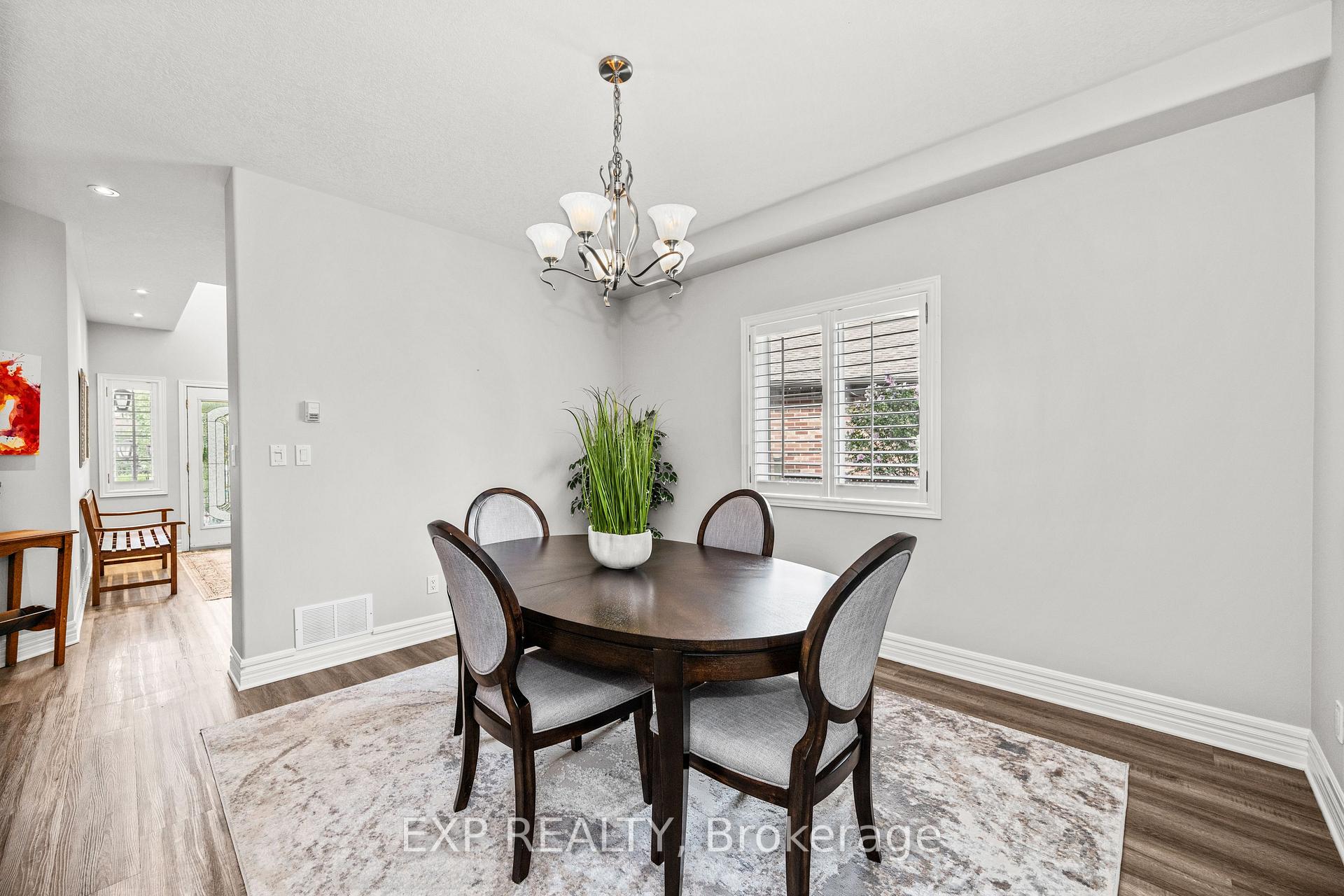 Photo 12 of 17 Hillcroft Drive, Hamilton, Stoney Creek Mountain — HOMEH