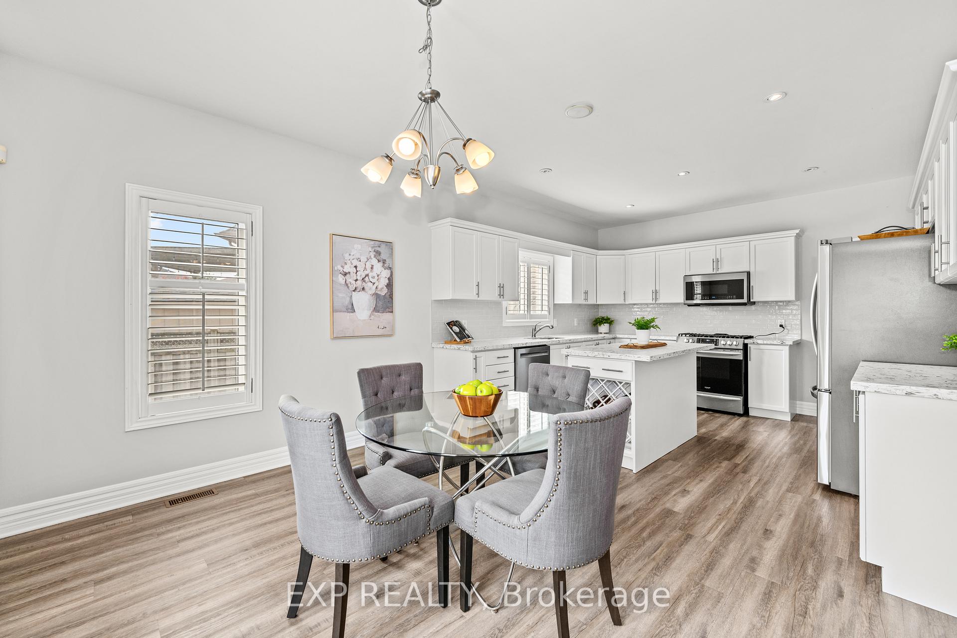 Photo 25 of 17 Hillcroft Drive, Hamilton, Stoney Creek Mountain — HOMEH