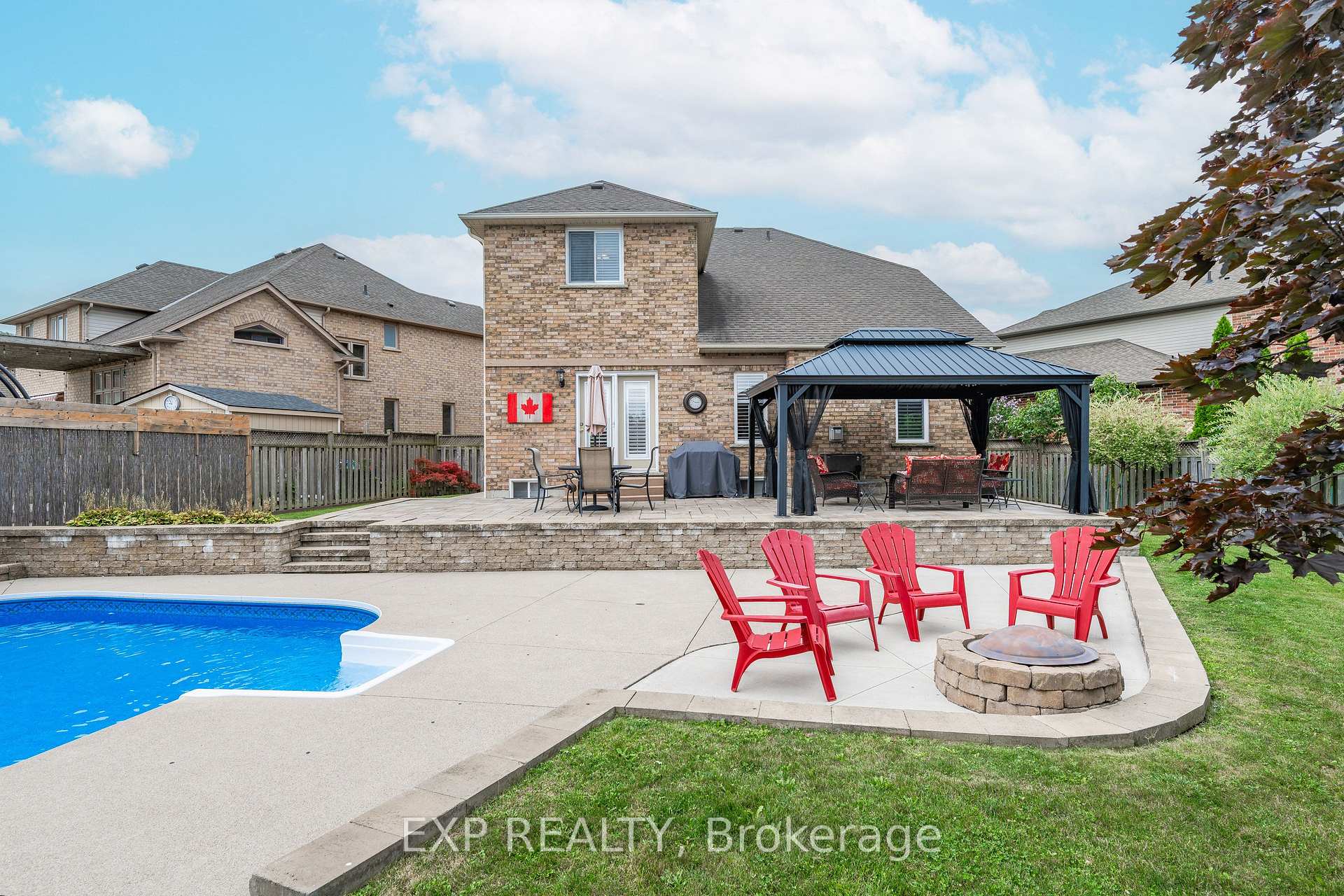 Photo 35 of 17 Hillcroft Drive, Hamilton, Stoney Creek Mountain — HOMEH
