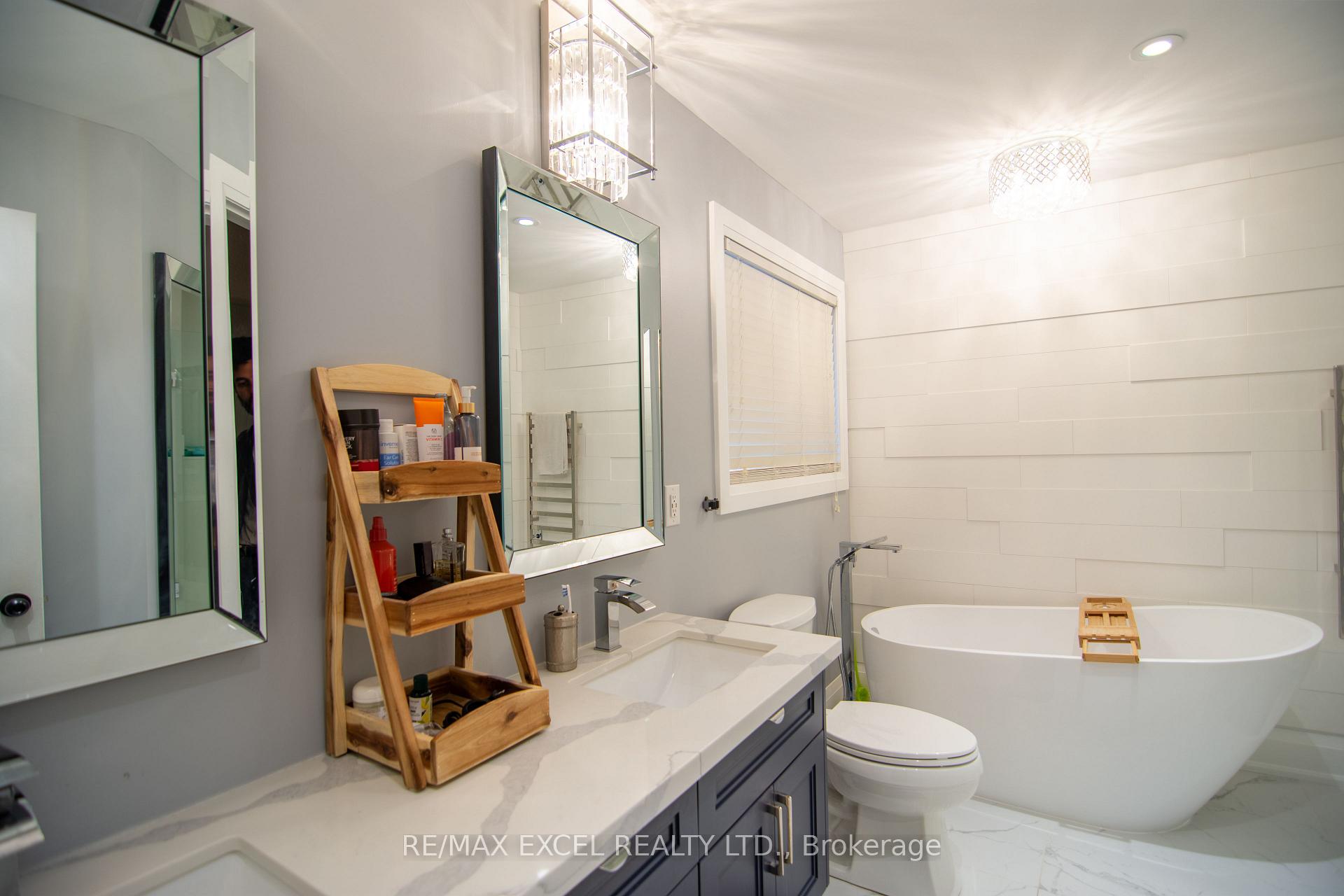 Photo 34 of 20 Barnes Court, Brampton, Snelgrove — HOMEH