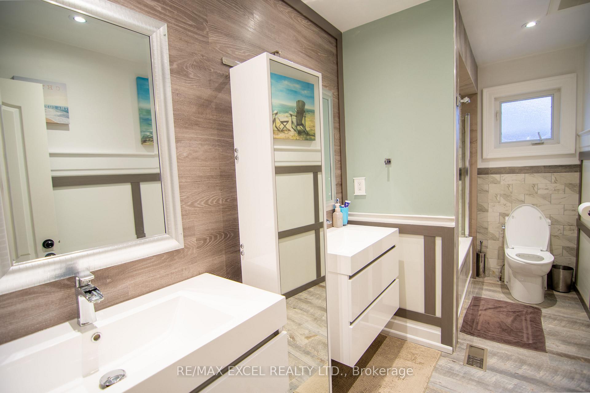 Photo 24 of 20 Barnes Court, Brampton, Snelgrove — HOMEH