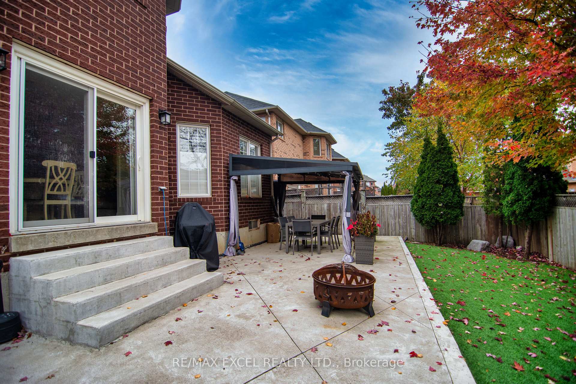 Photo 21 of 20 Barnes Court, Brampton, Snelgrove — HOMEH