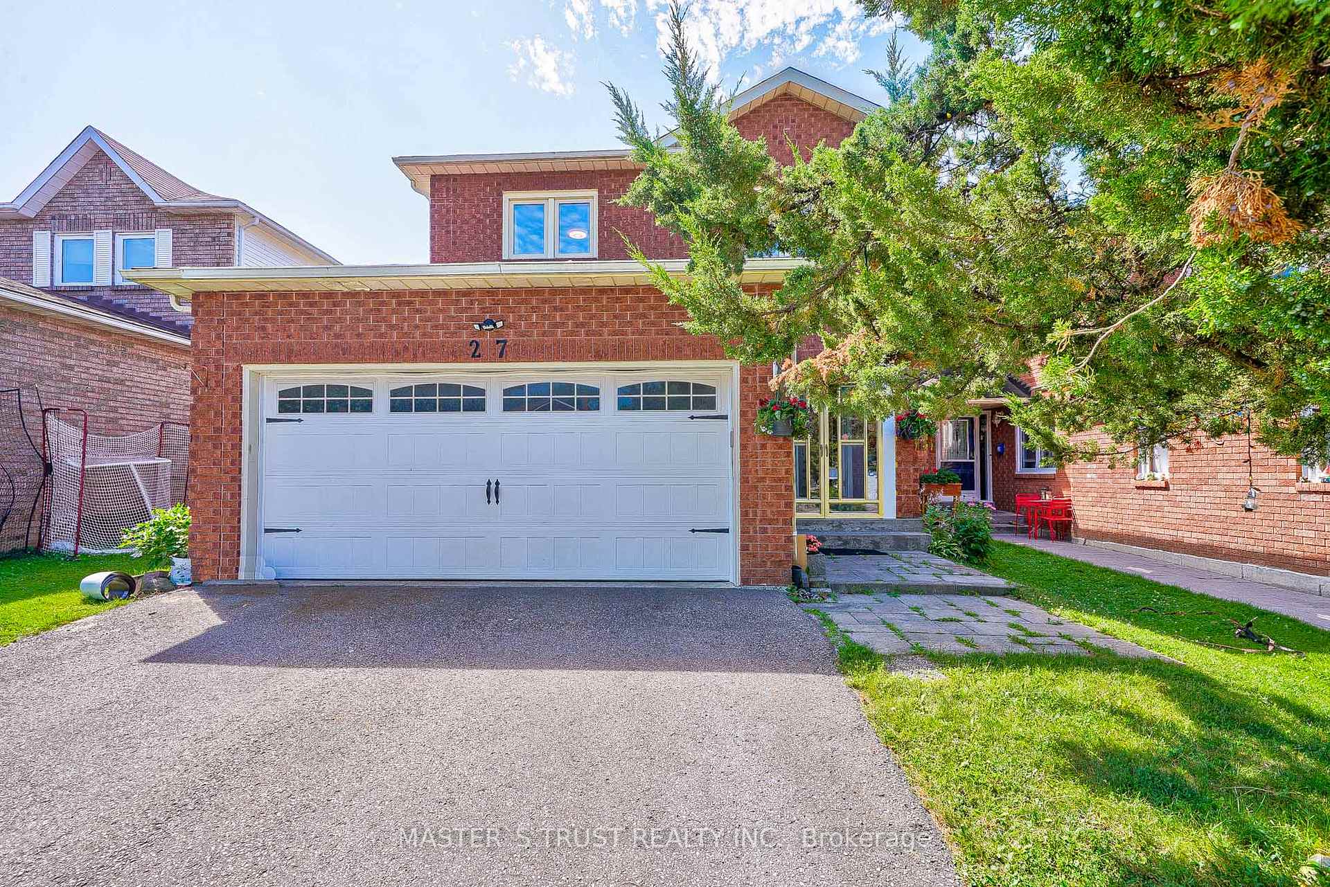 Front of 27 Sunbird Boulevard