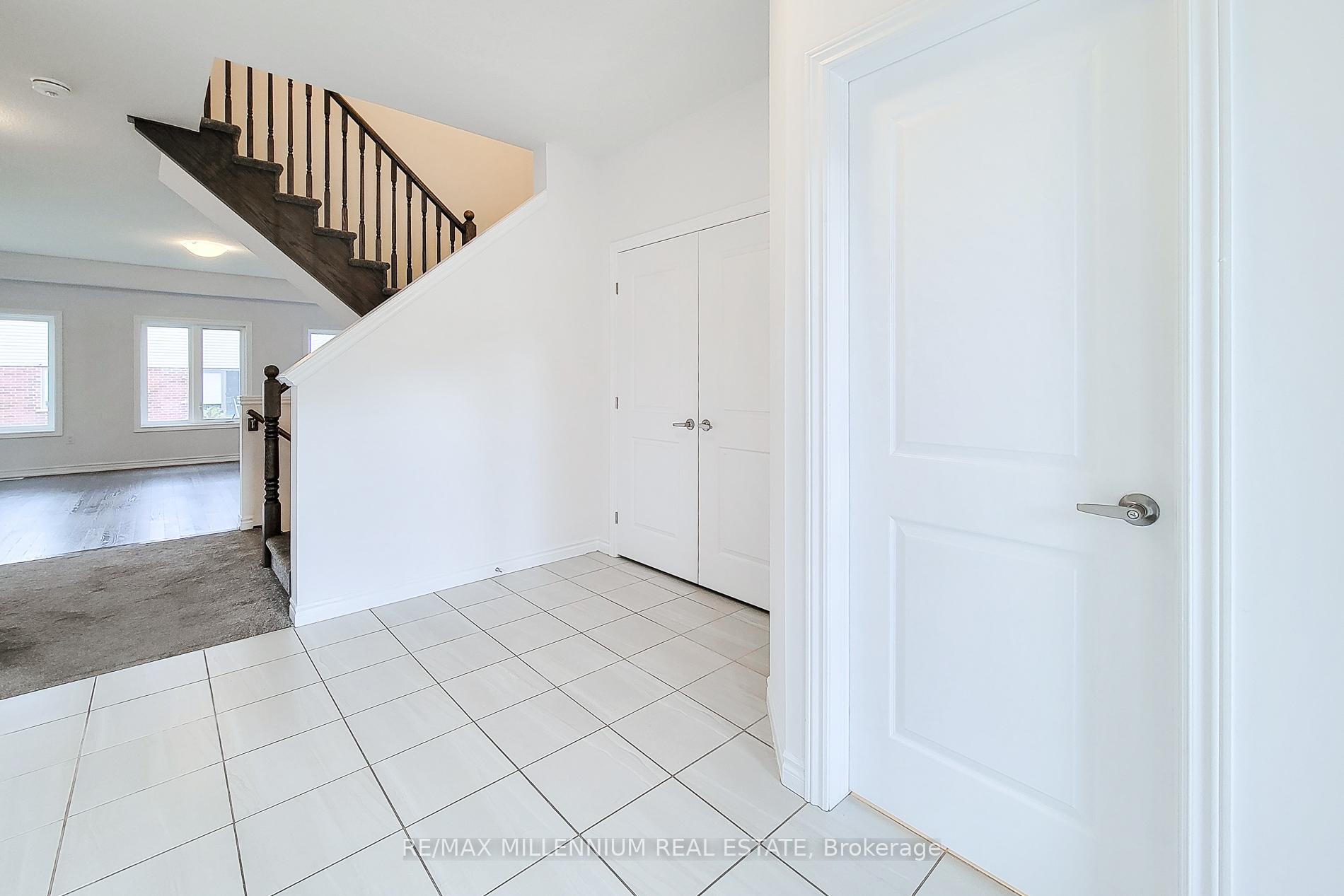 Photo 36 of 44 Whitton Drive, Brant, Brantford Twp — HOMEH