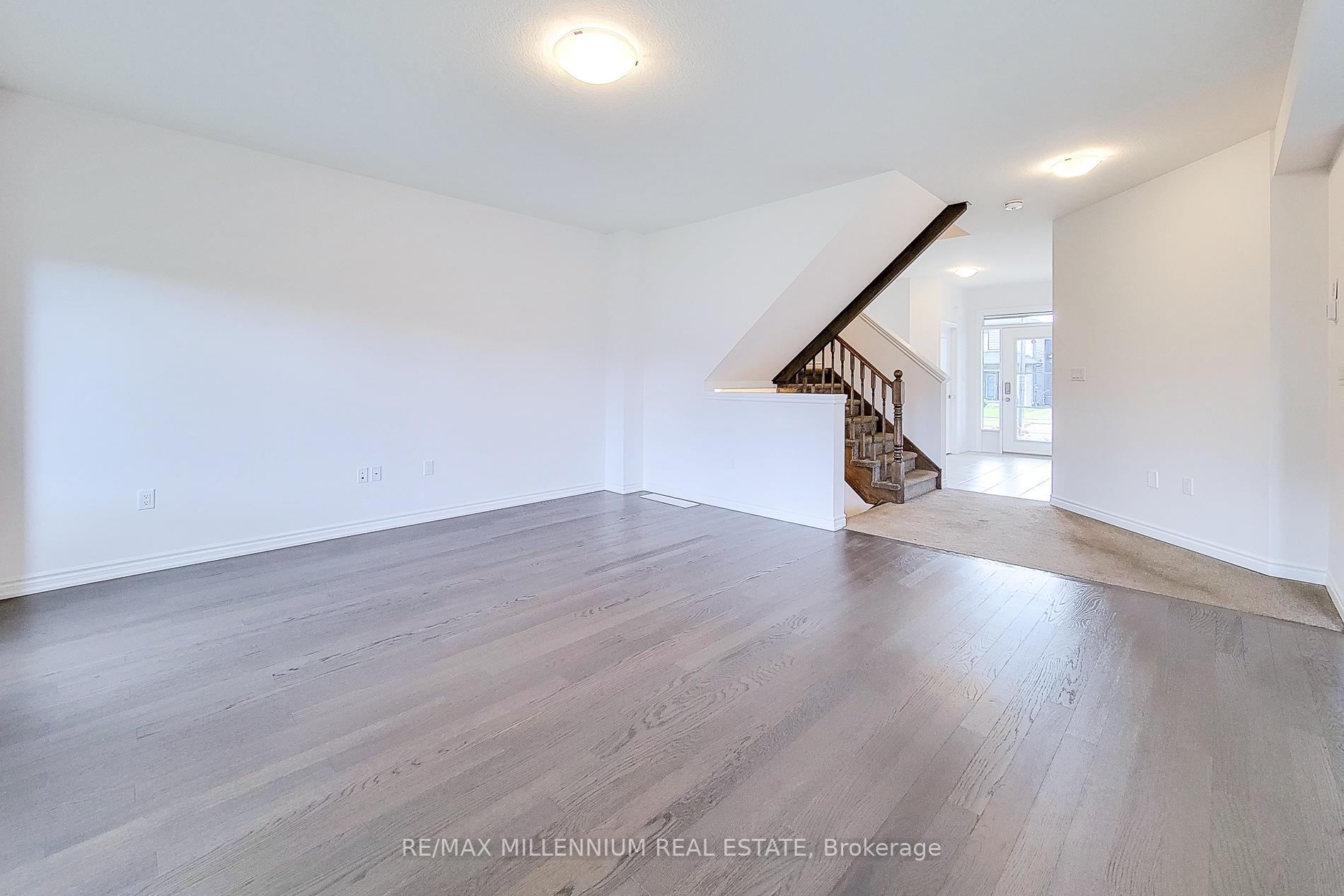 Photo 15 of 44 Whitton Drive, Brant, Brantford Twp — HOMEH