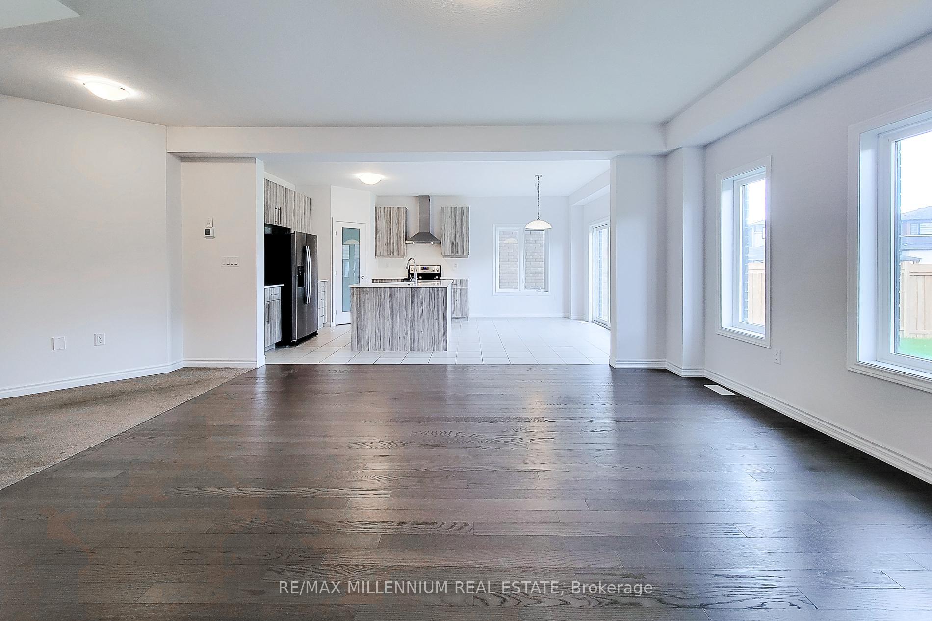 Photo 9 of 44 Whitton Drive, Brant, Brantford Twp — HOMEH