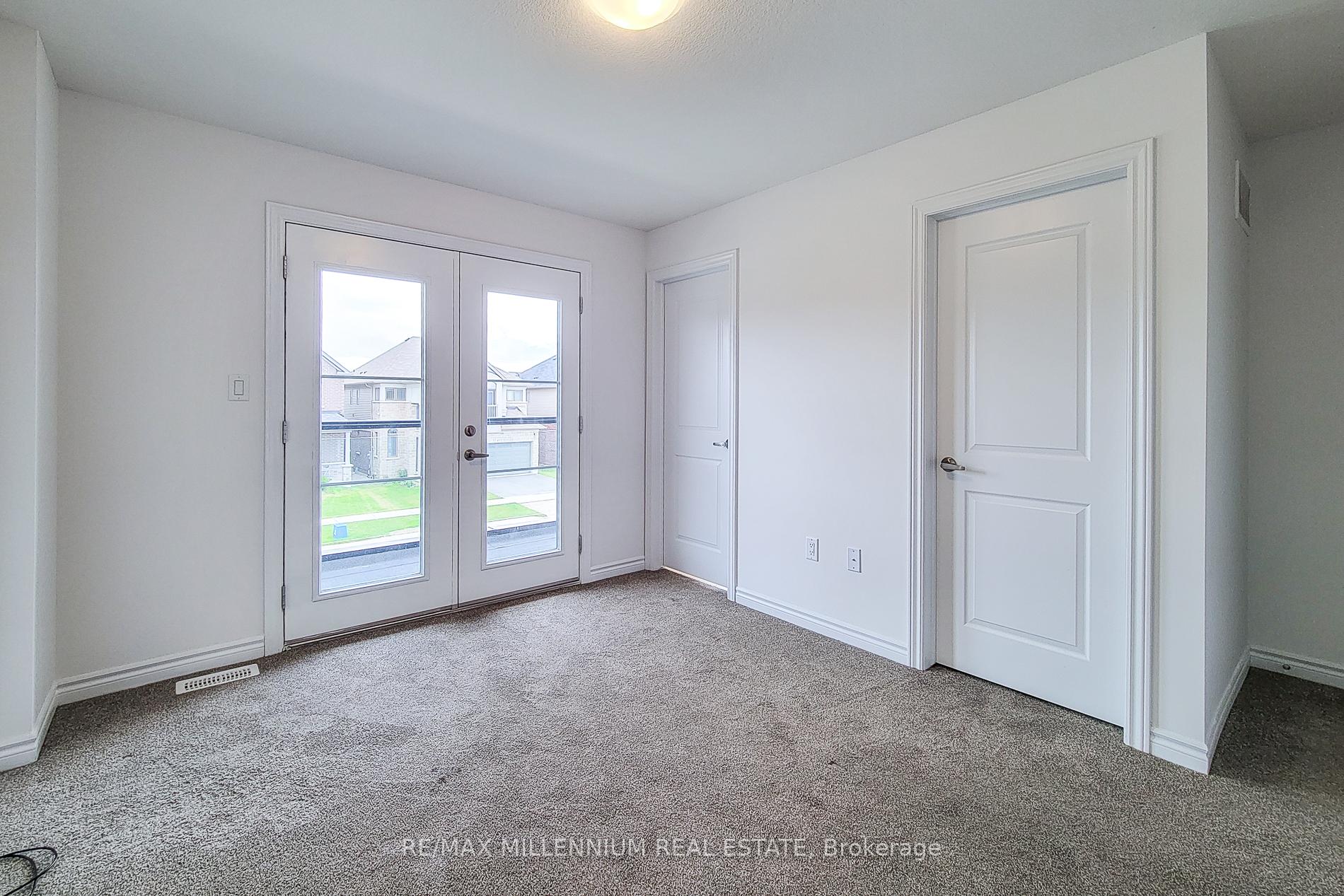 Photo 24 of 44 Whitton Drive, Brant, Brantford Twp — HOMEH