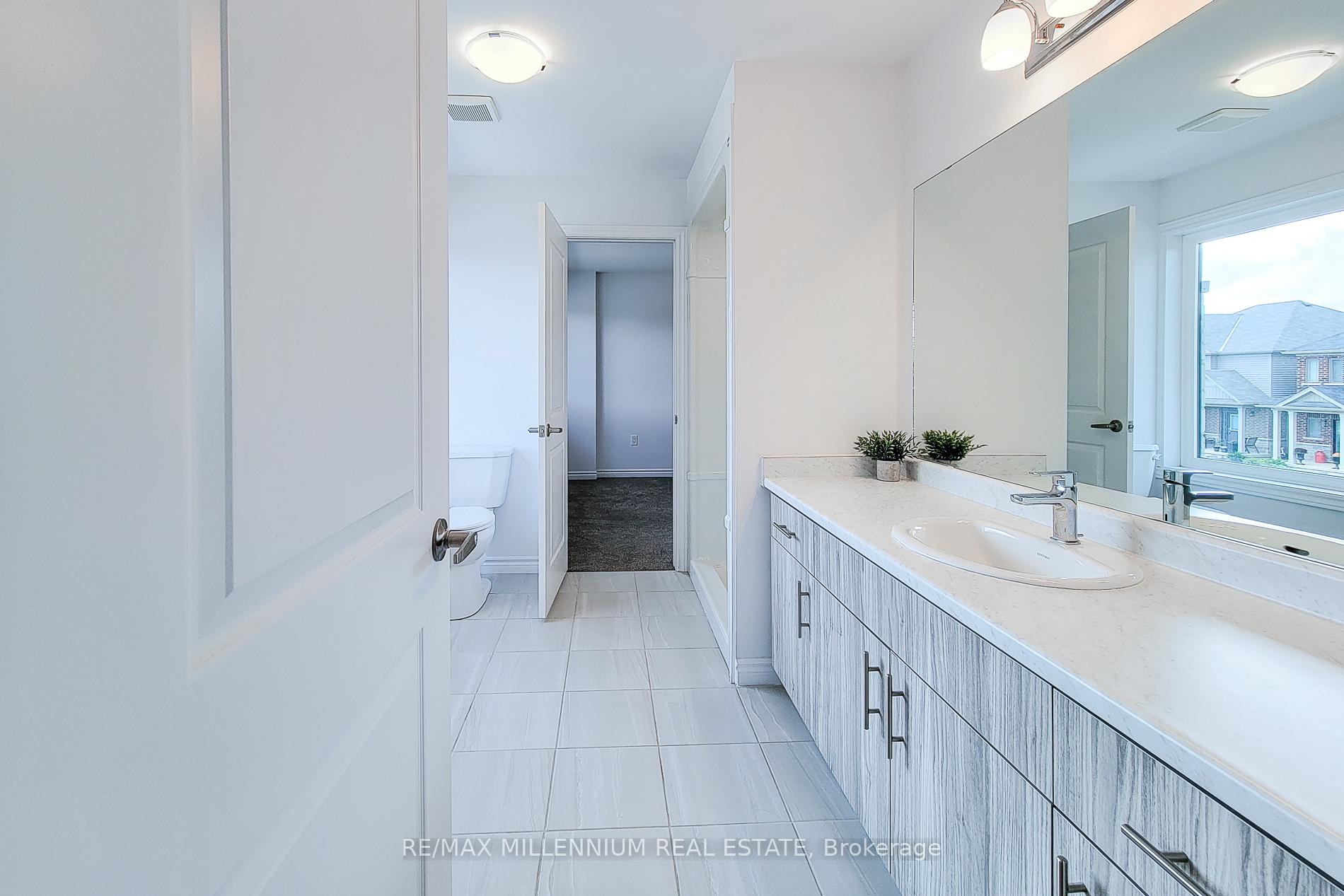 Photo 32 of 44 Whitton Drive, Brant, Brantford Twp — HOMEH