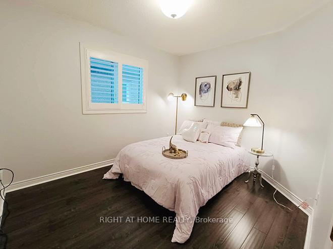 Photo 14 of 159 Primeau Drive, Aurora, Aurora Grove — HOMEH
