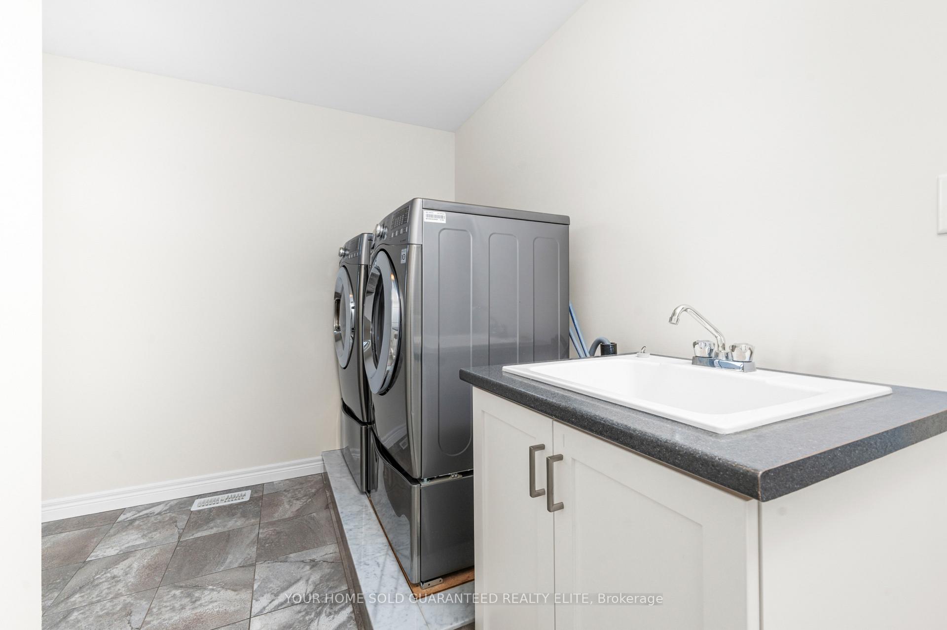 Photo 19 of 114 Lampman Drive, Grimsby, Grimsby West — HOMEH
