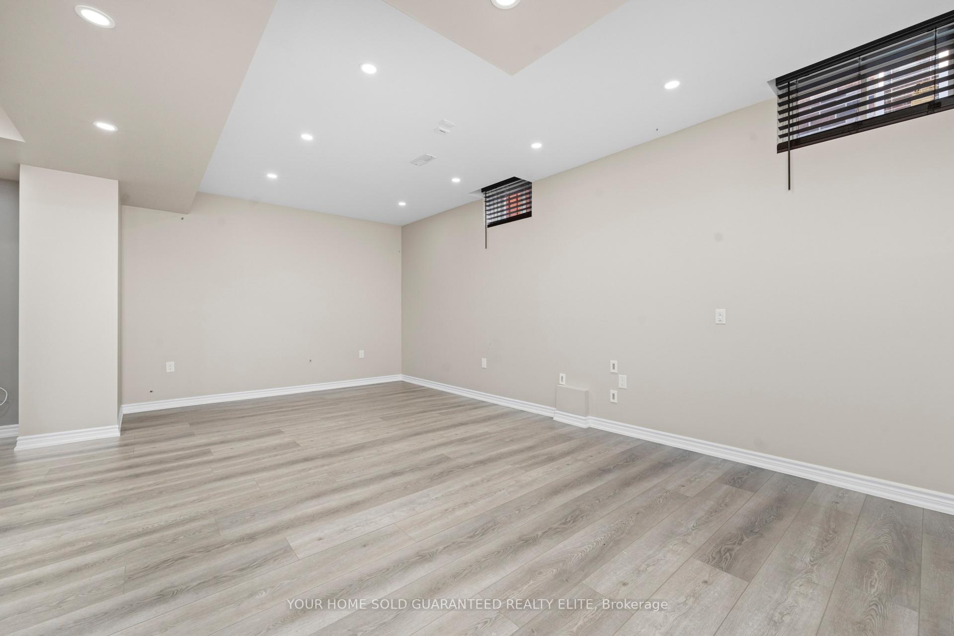 Photo 24 of 114 Lampman Drive, Grimsby, Grimsby West — HOMEH