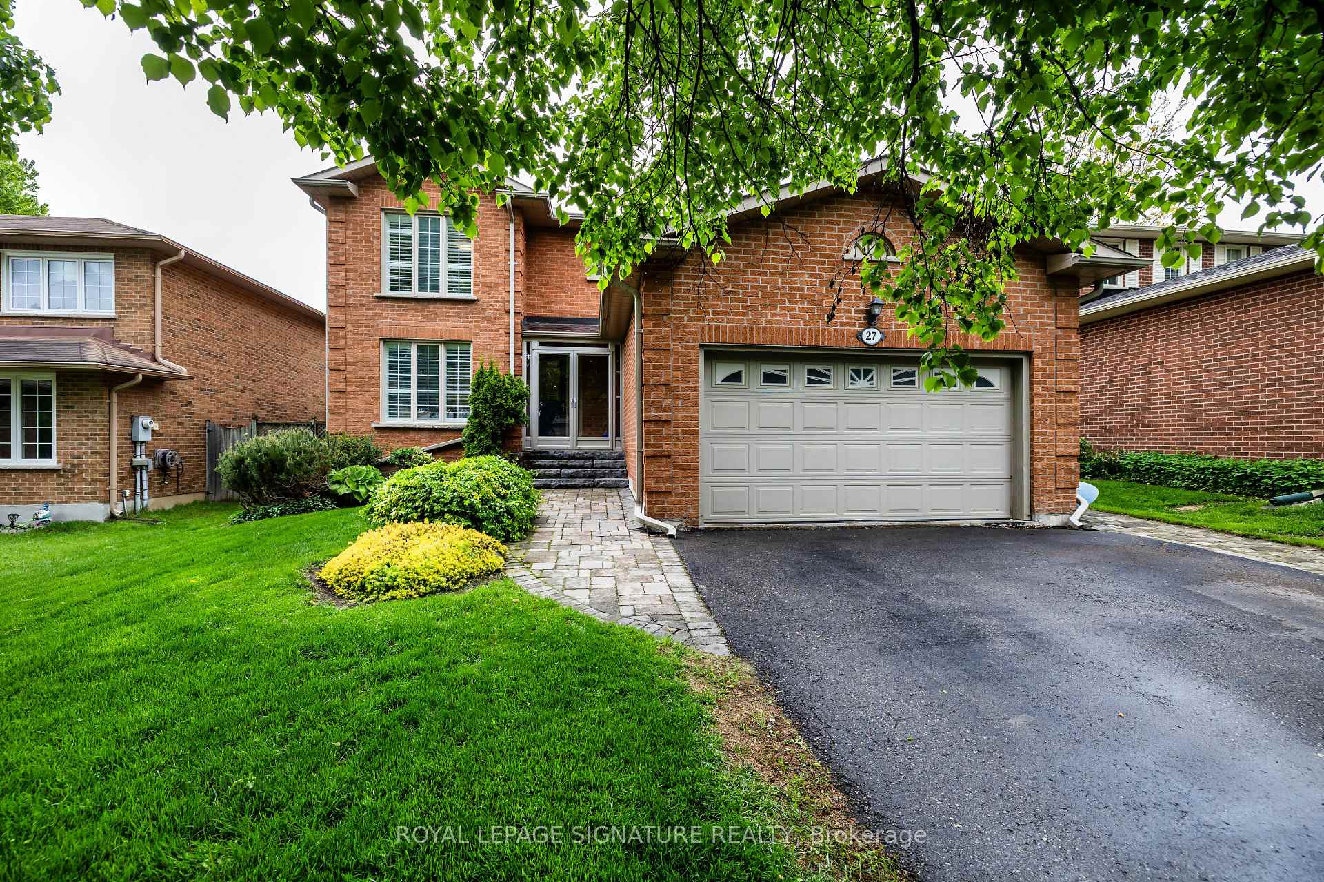 Front of 27 Twelve Oaks Drive