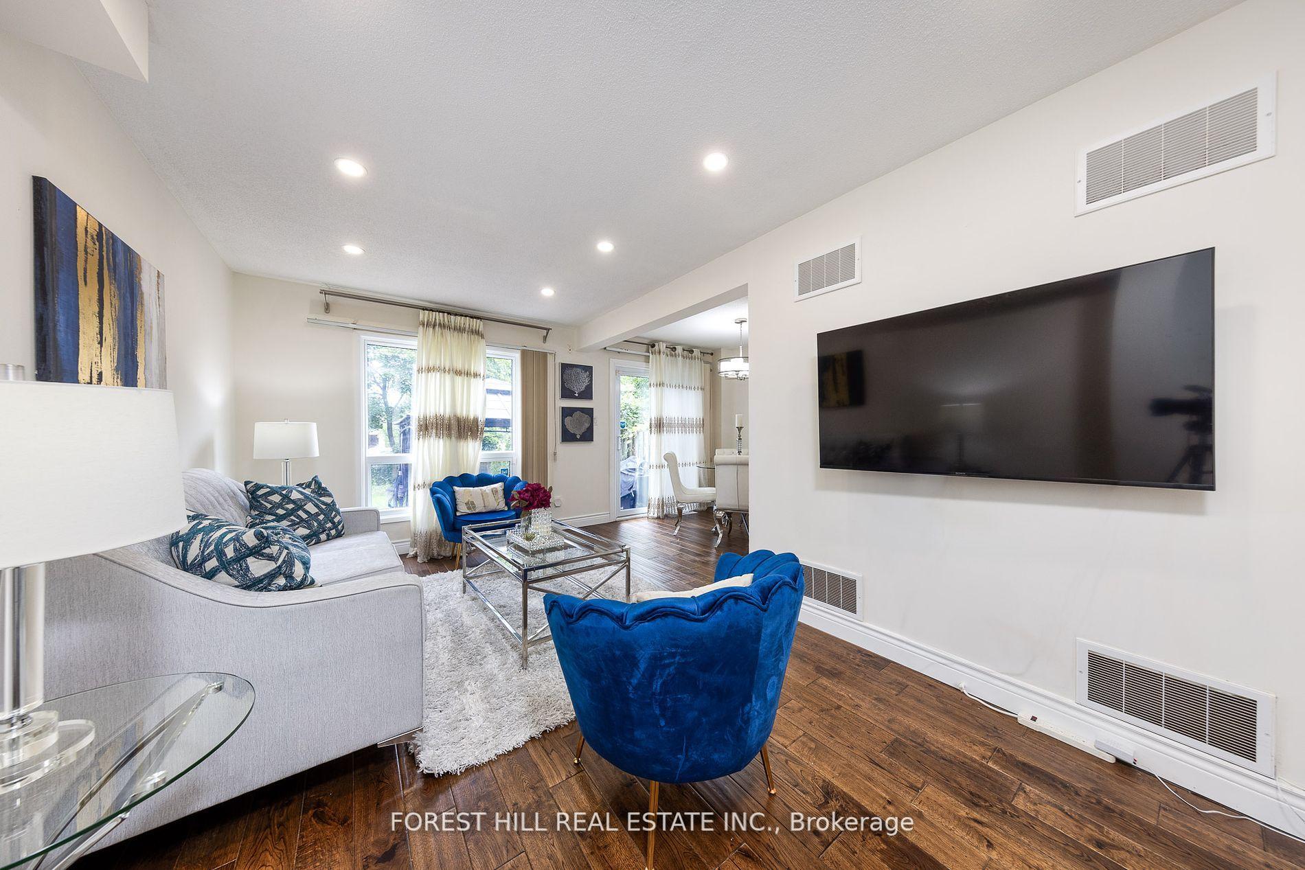 Photo 3 of 4006 Bishopstoke Lane, Mississauga, Rathwood — HOMEH