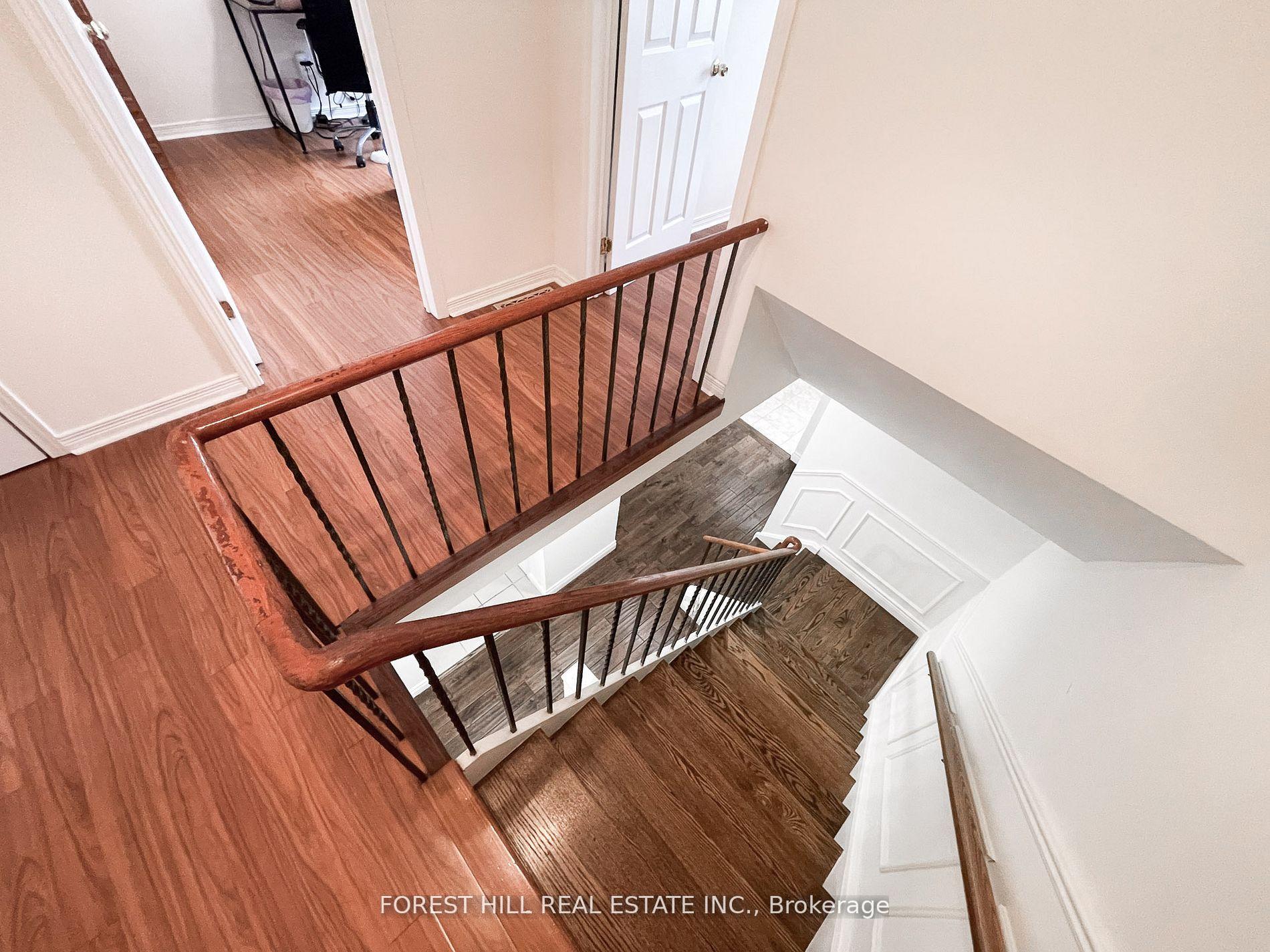 Photo 12 of 4006 Bishopstoke Lane, Mississauga, Rathwood — HOMEH