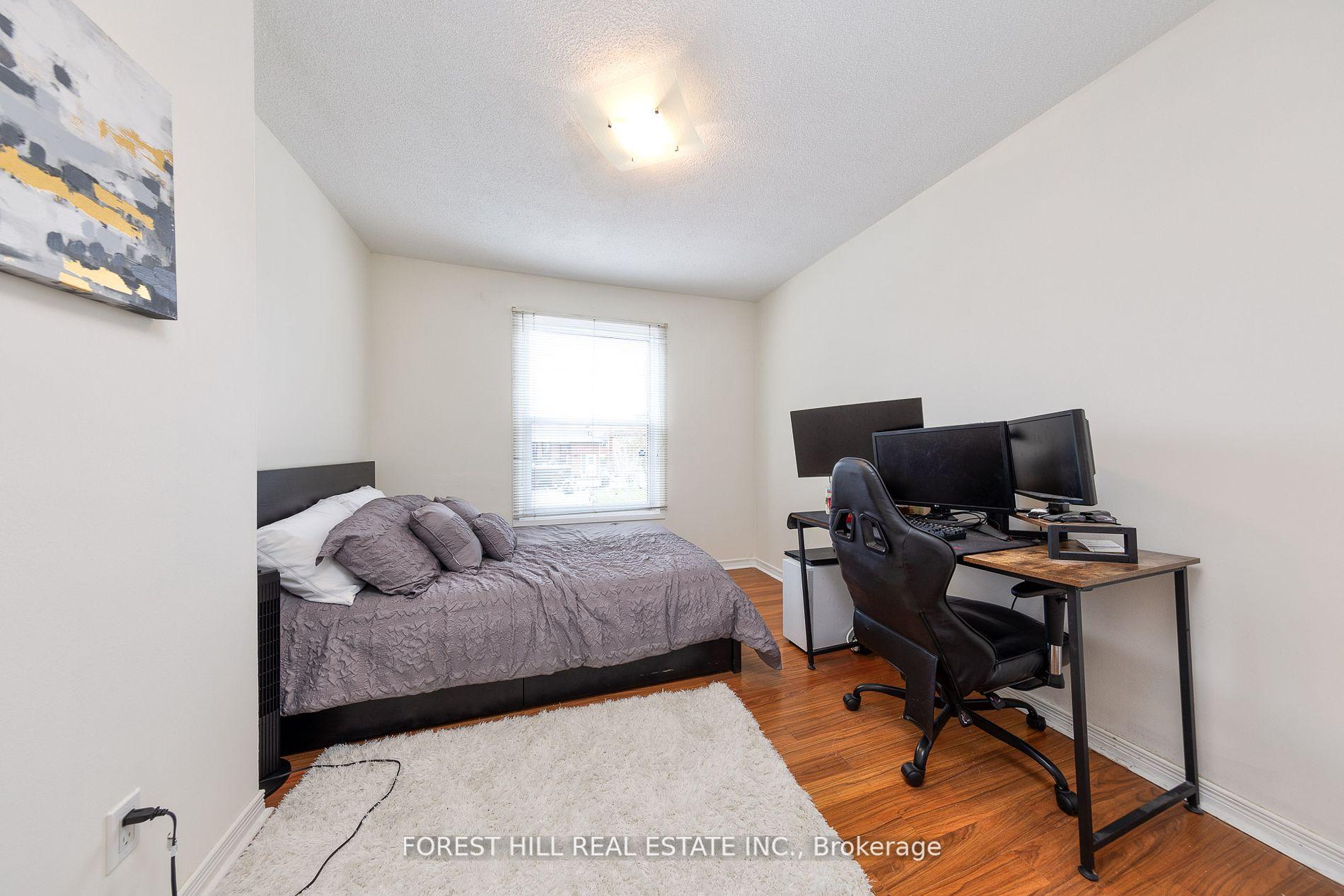 Photo 16 of 4006 Bishopstoke Lane, Mississauga, Rathwood — HOMEH