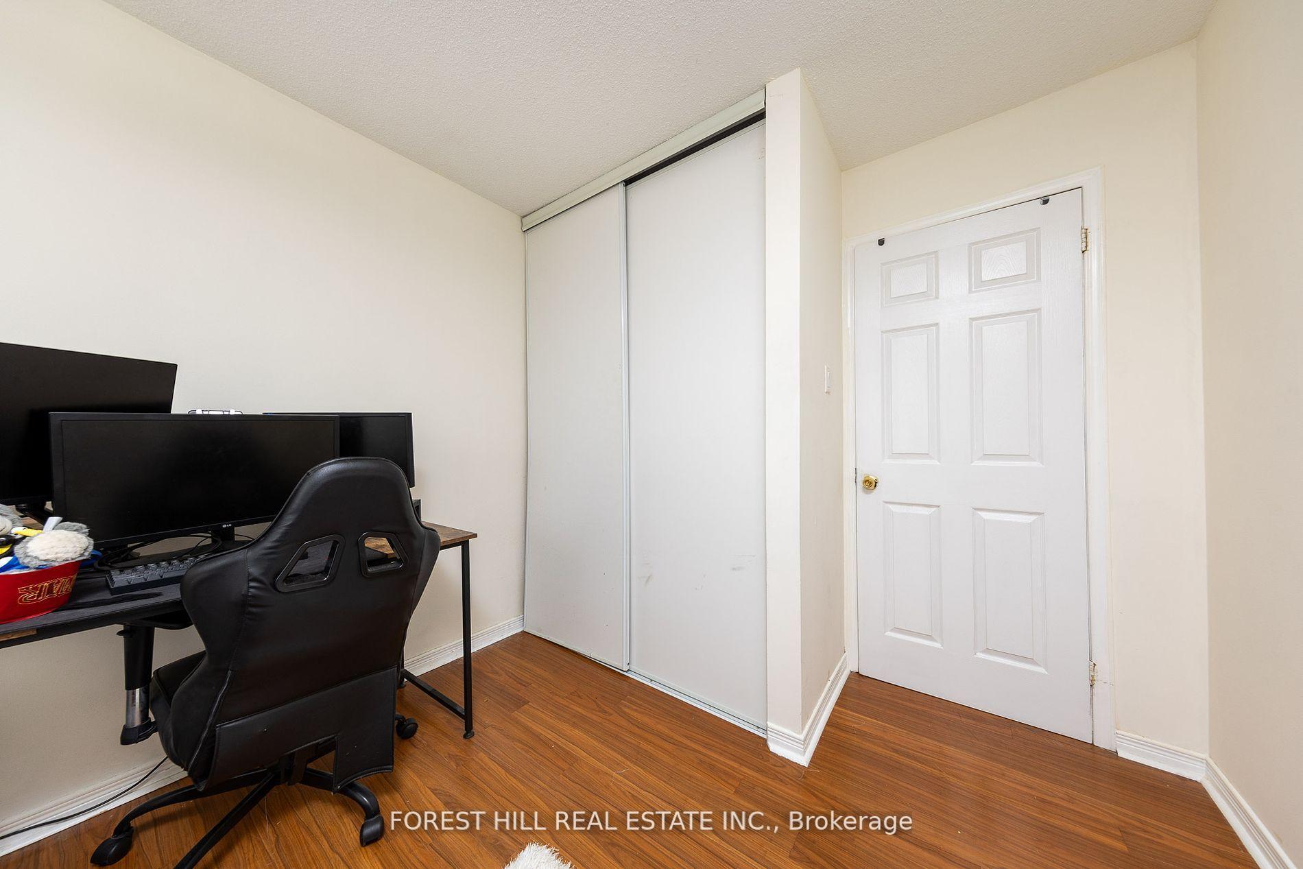 Photo 14 of 4006 Bishopstoke Lane, Mississauga, Rathwood — HOMEH