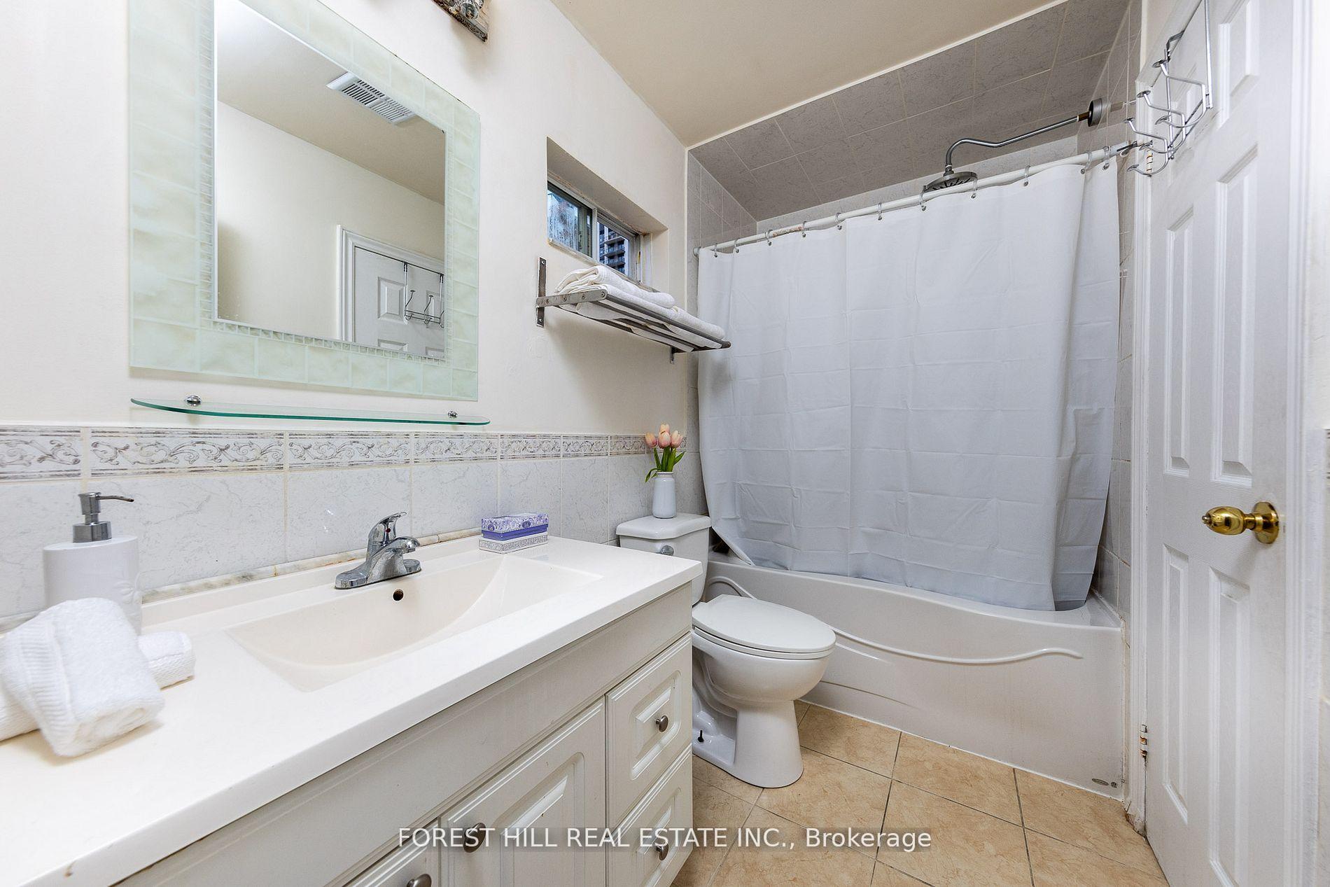 Photo 23 of 4006 Bishopstoke Lane, Mississauga, Rathwood — HOMEH