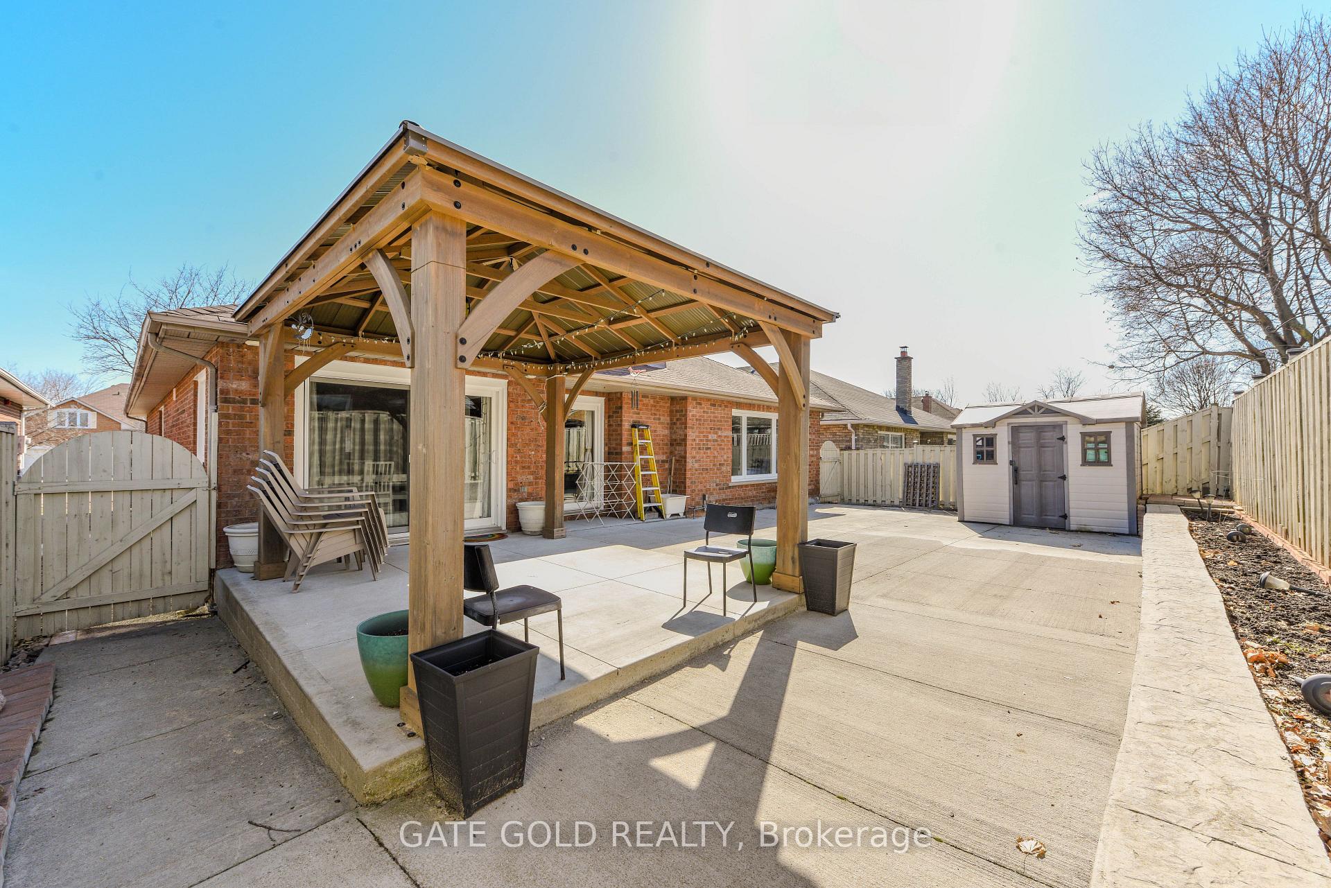 Photo 50 of 23 Hartford Trail, Brampton, Fletcher's Creek South — HOMEH