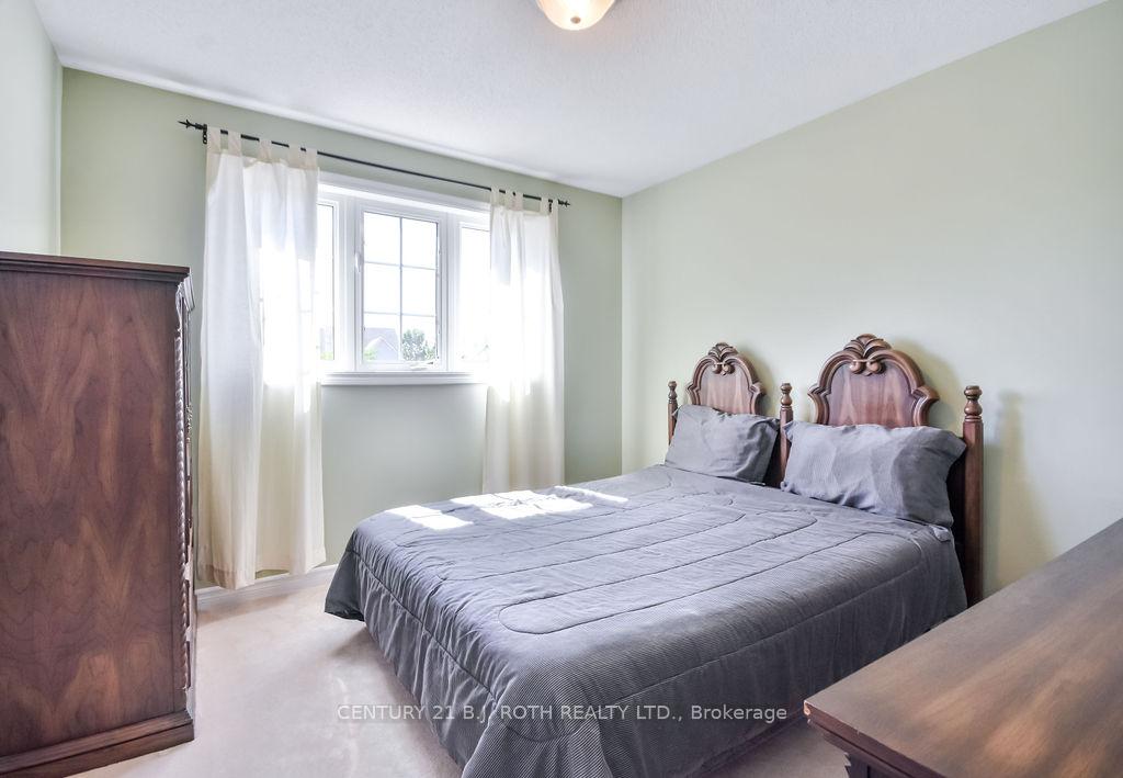 Photo 12 of 5 Stuart Avenue, Barrie, Innis-Shore — HOMEH