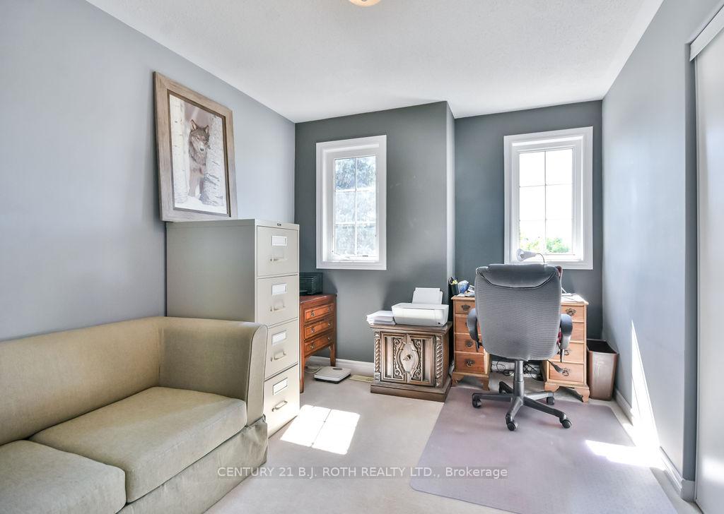Photo 13 of 5 Stuart Avenue, Barrie, Innis-Shore — HOMEH